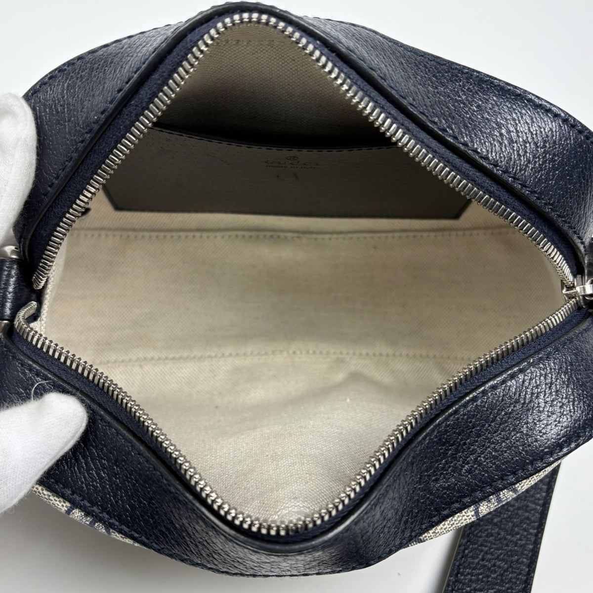 Gucci Sherry Line Navy Gg Supreme Leather Shoulder Bag (Pre-Owned)