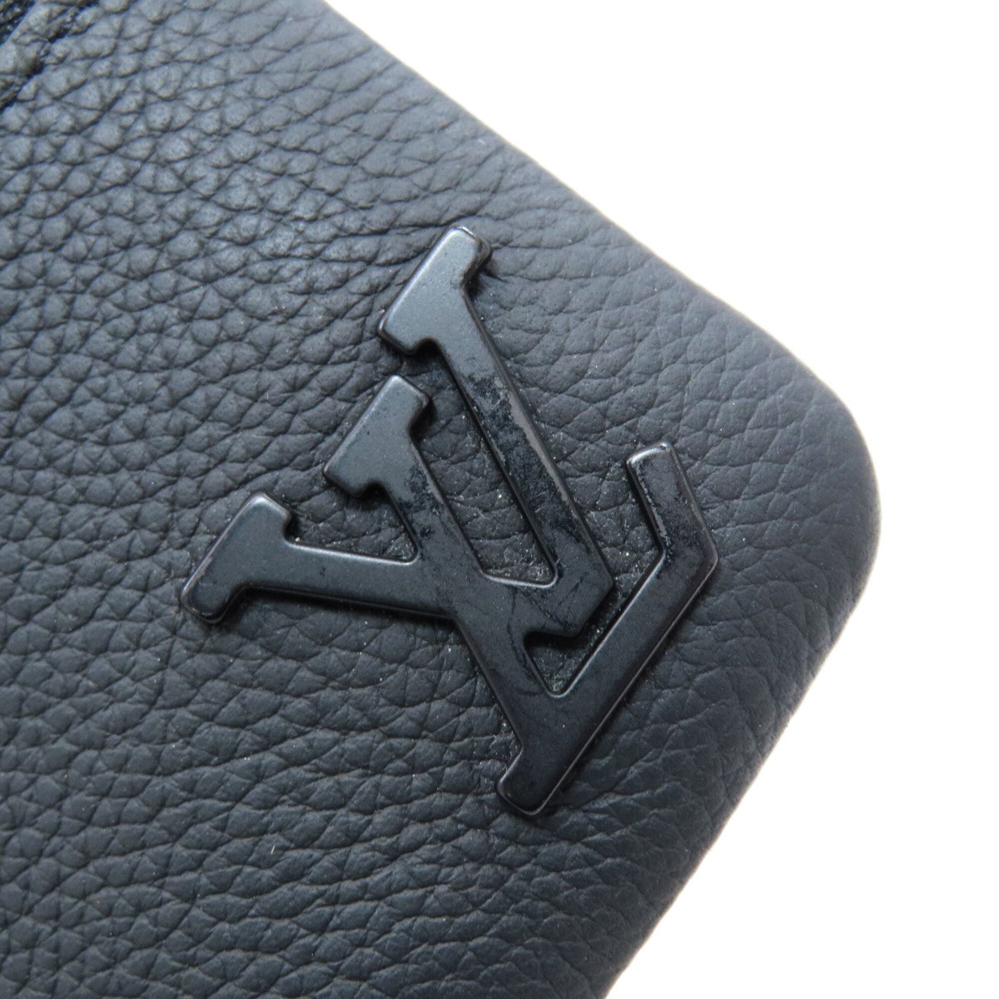 Louis Vuitton Noir Leather Pochette (Pre-Owned)