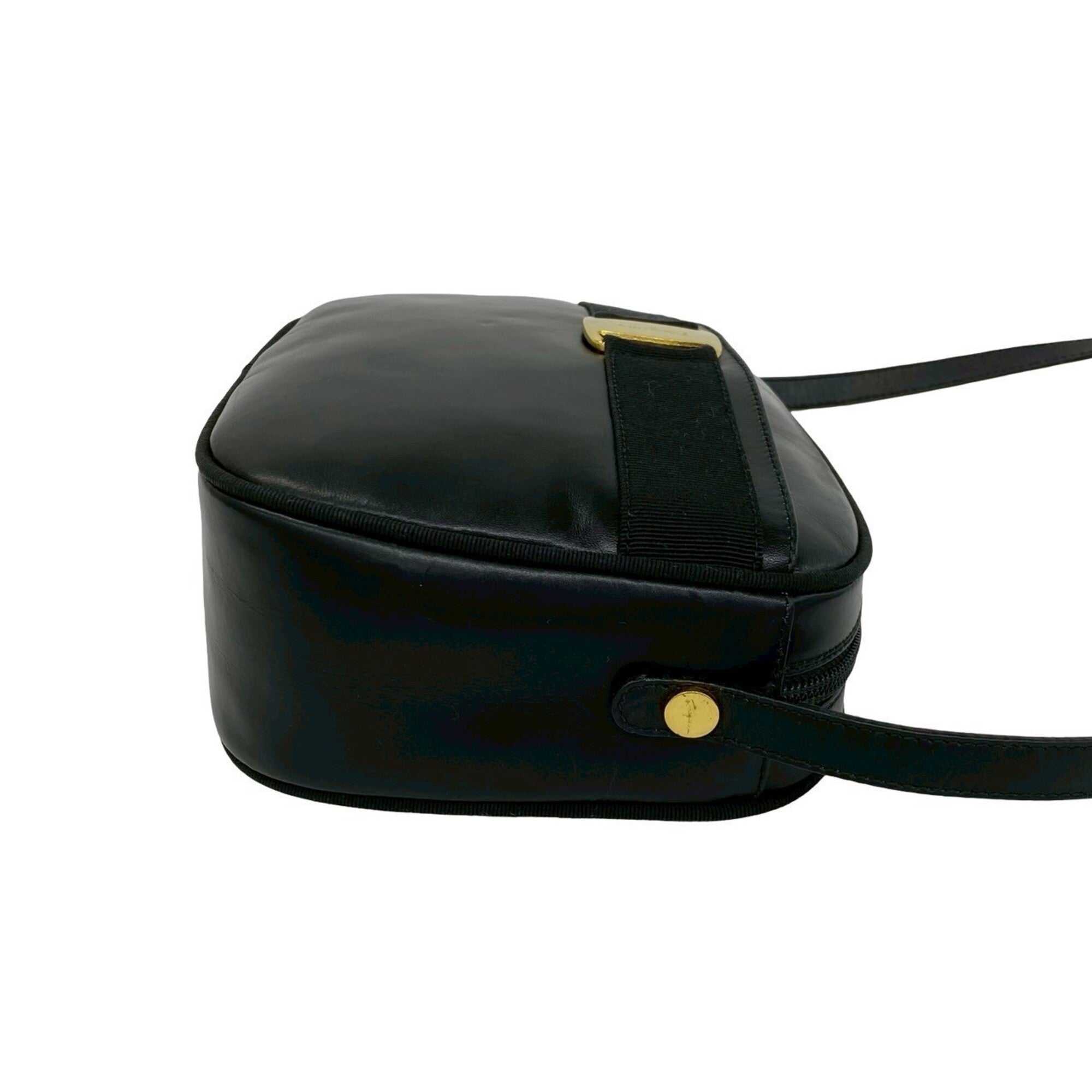 Salvatore Ferragamo Black Leather Shoulder Bag (Pre-Owned)