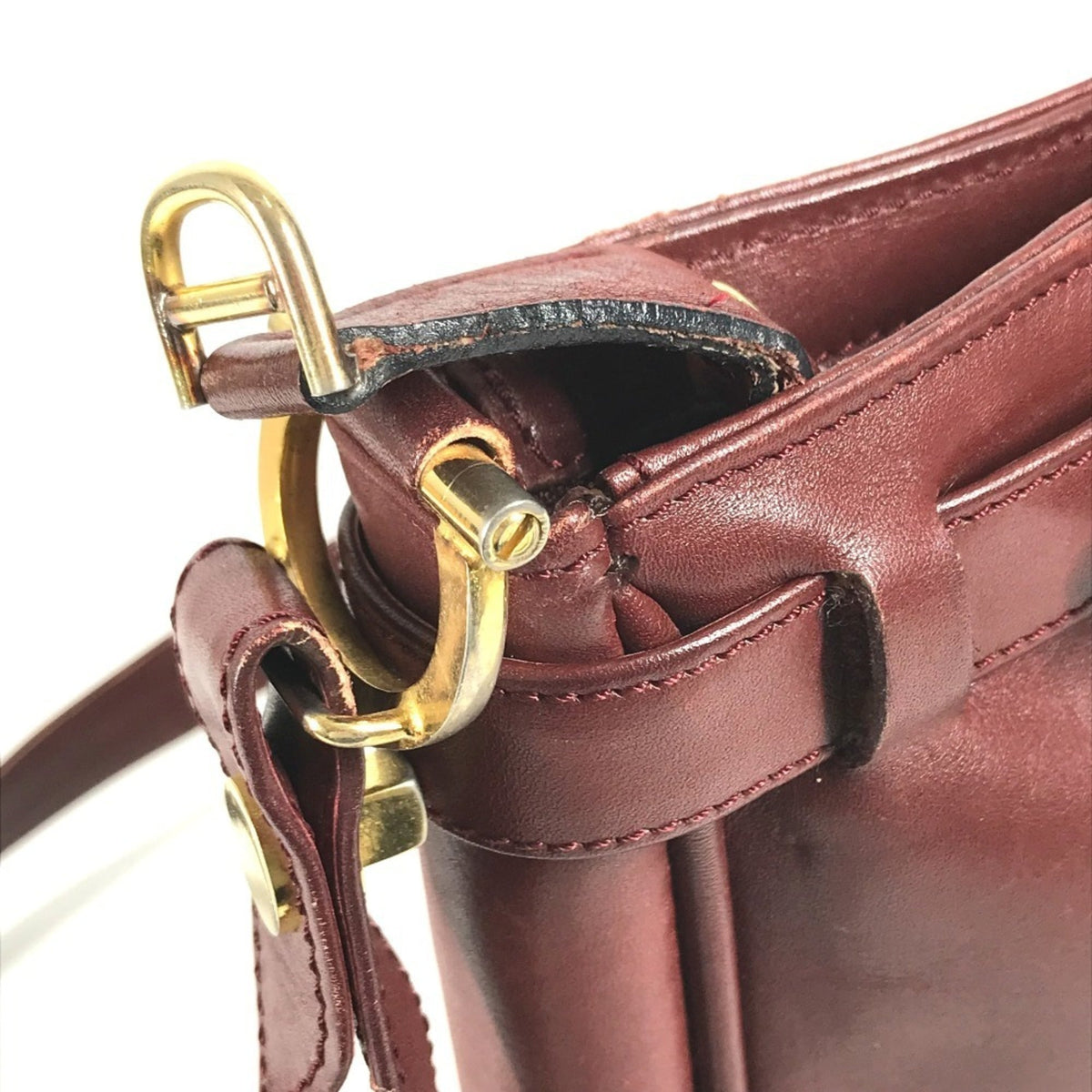 Cartier Wine Red Leather Shoulder Bag (Pre-Owned)