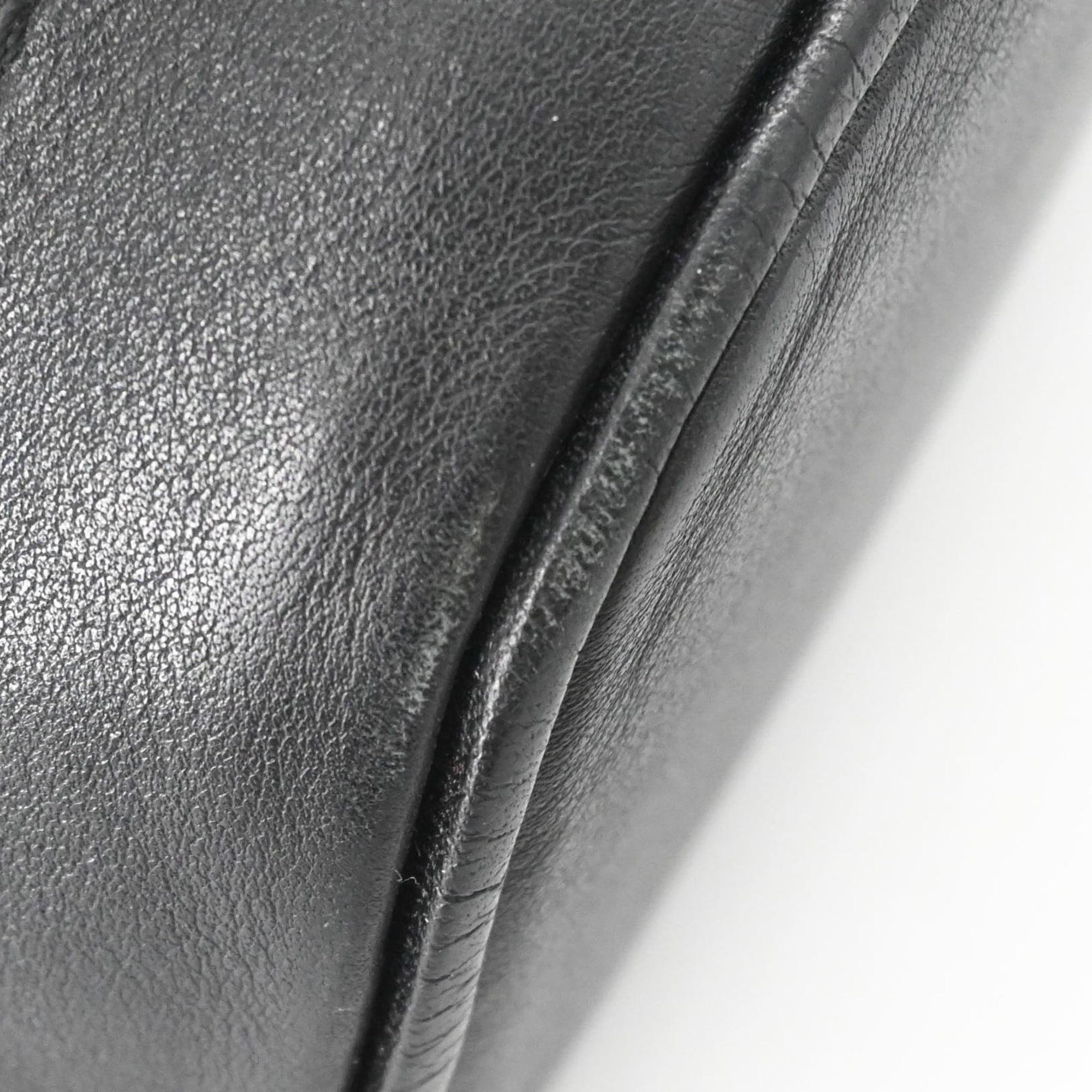 Louis Vuitton Black Leather Sling Bag (Pre-Owned)