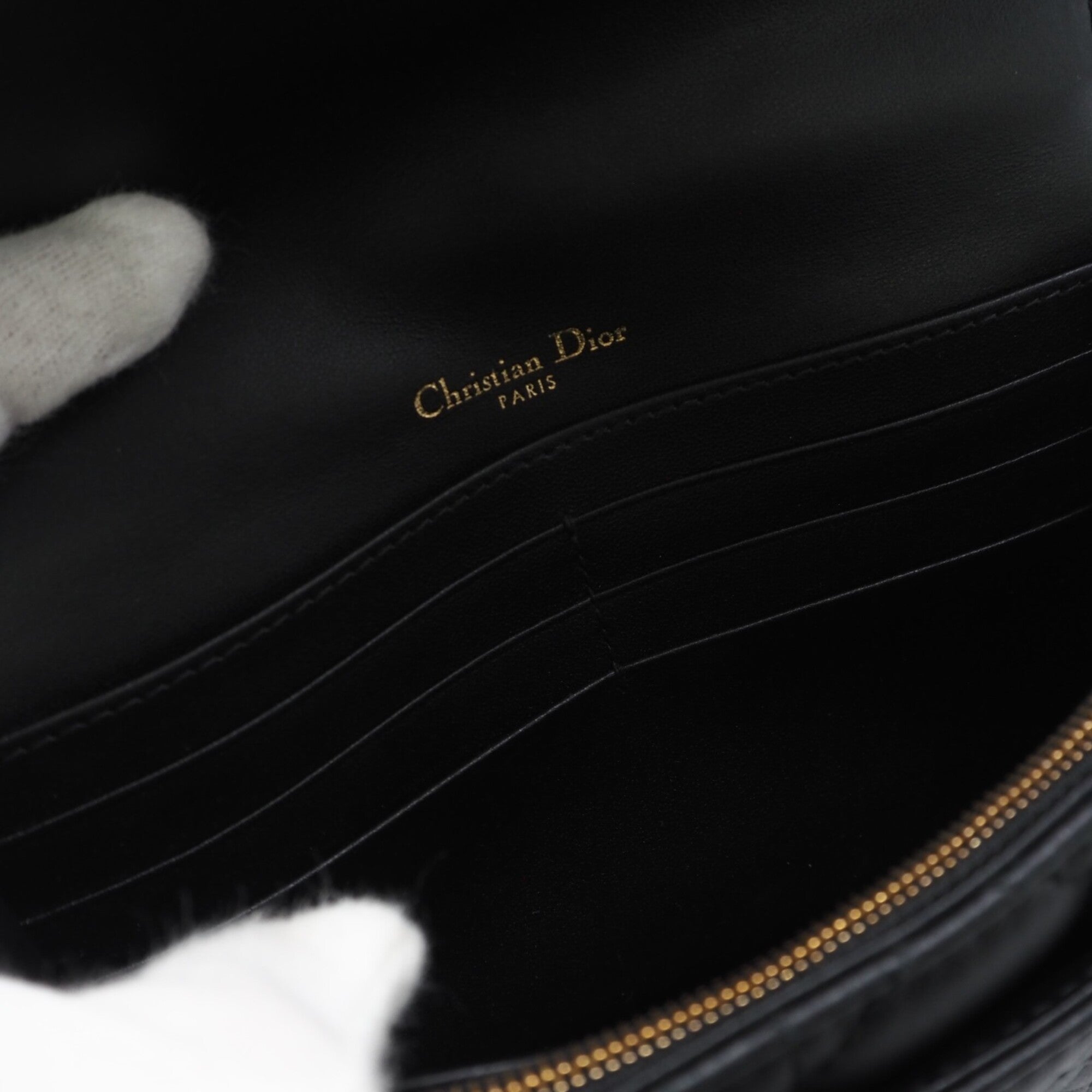 Christian Dior Black Leather Shoulder Bag (Pre-Owned)
