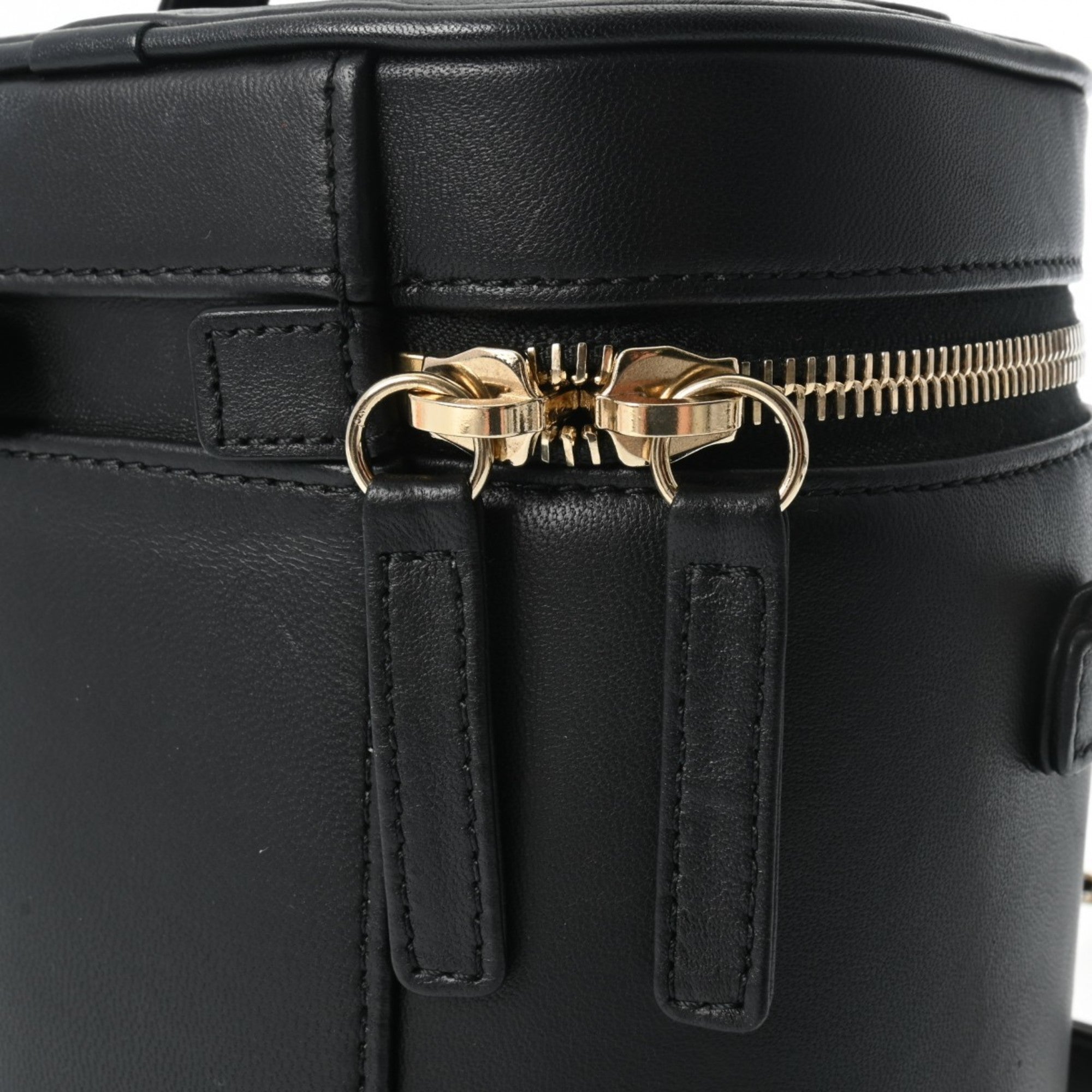 Chanel Black Leather Handbag (Pre-Owned)