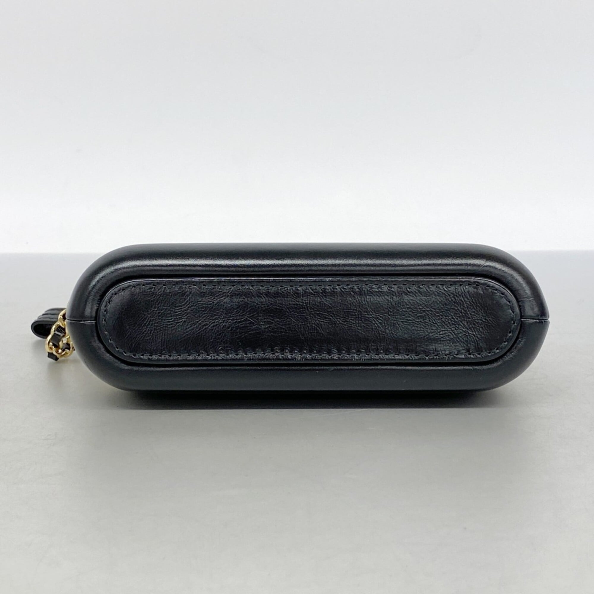 Chanel Beige Black Leather Shoulder Bag (Pre-Owned)
