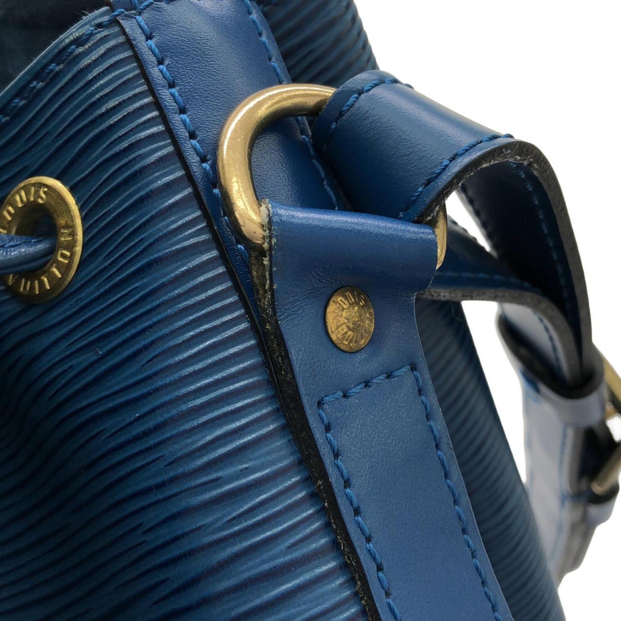 Louis Vuitton Blue Leather Shoulder Bag (Pre-Owned)