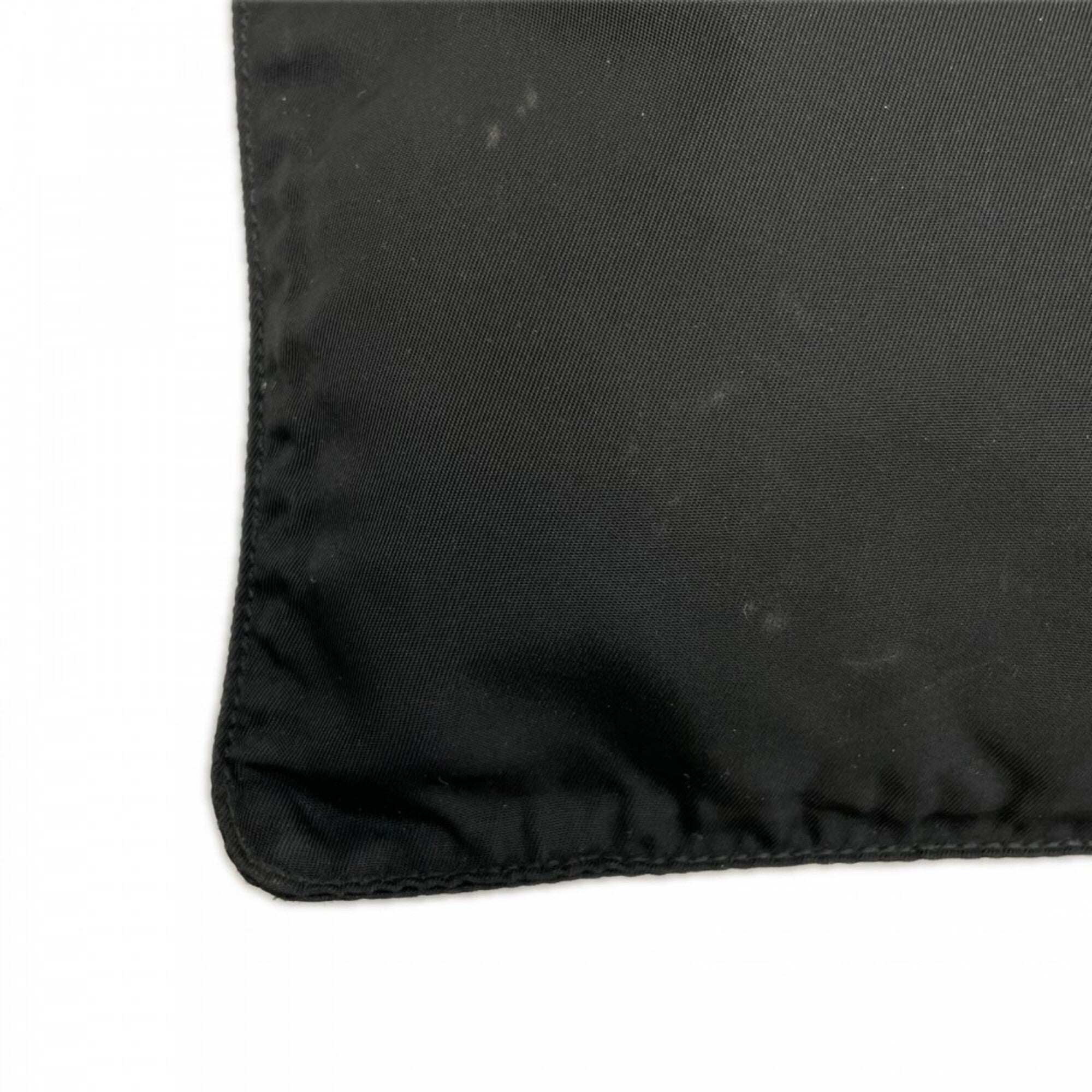 Prada Black Nylon Shoulder Bag (Pre-Owned)