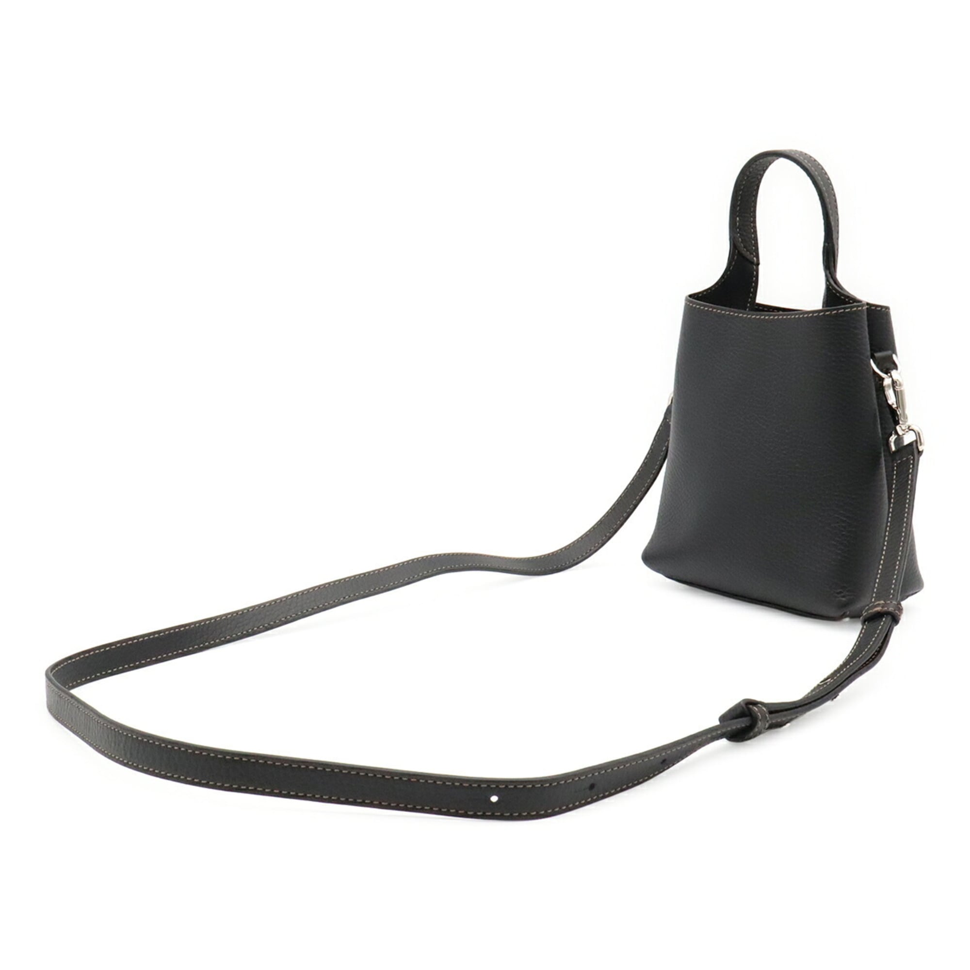 Tod's Black Leather Handbag Shoulder Bag (Pre-Owned)