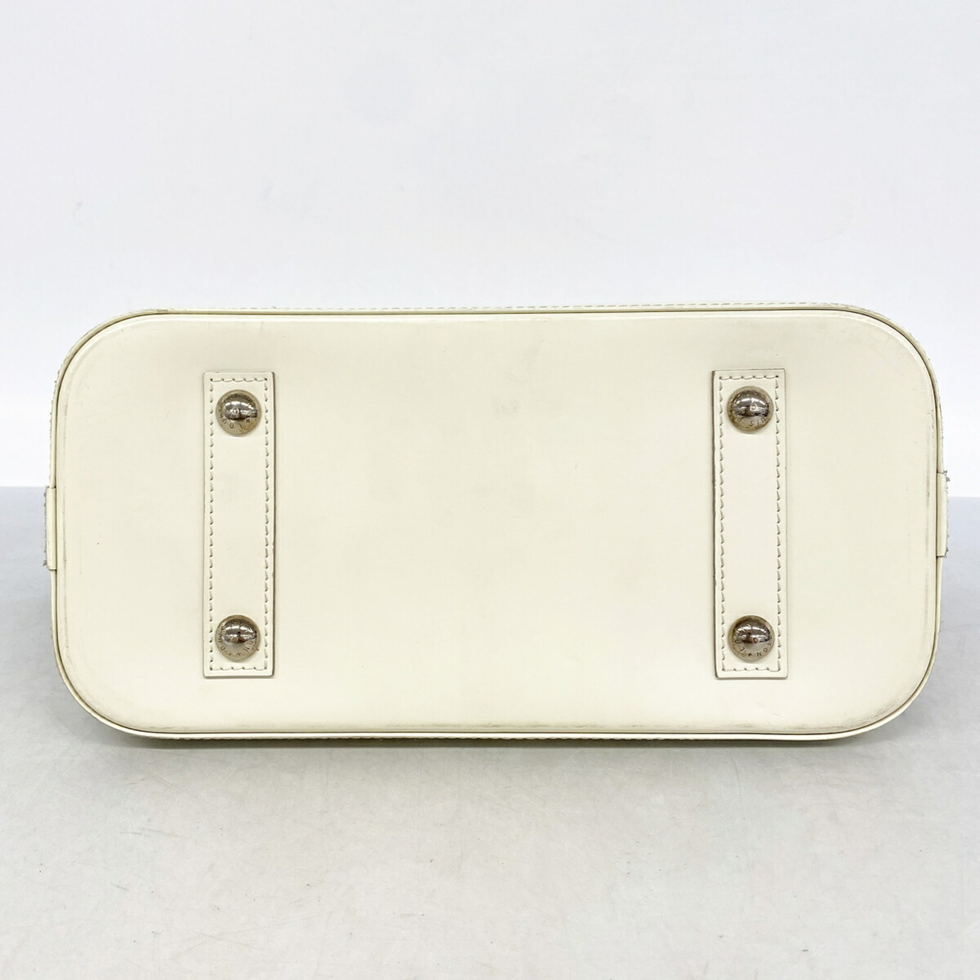 Louis Vuitton Lv Off White Handbag (Pre-Owned)