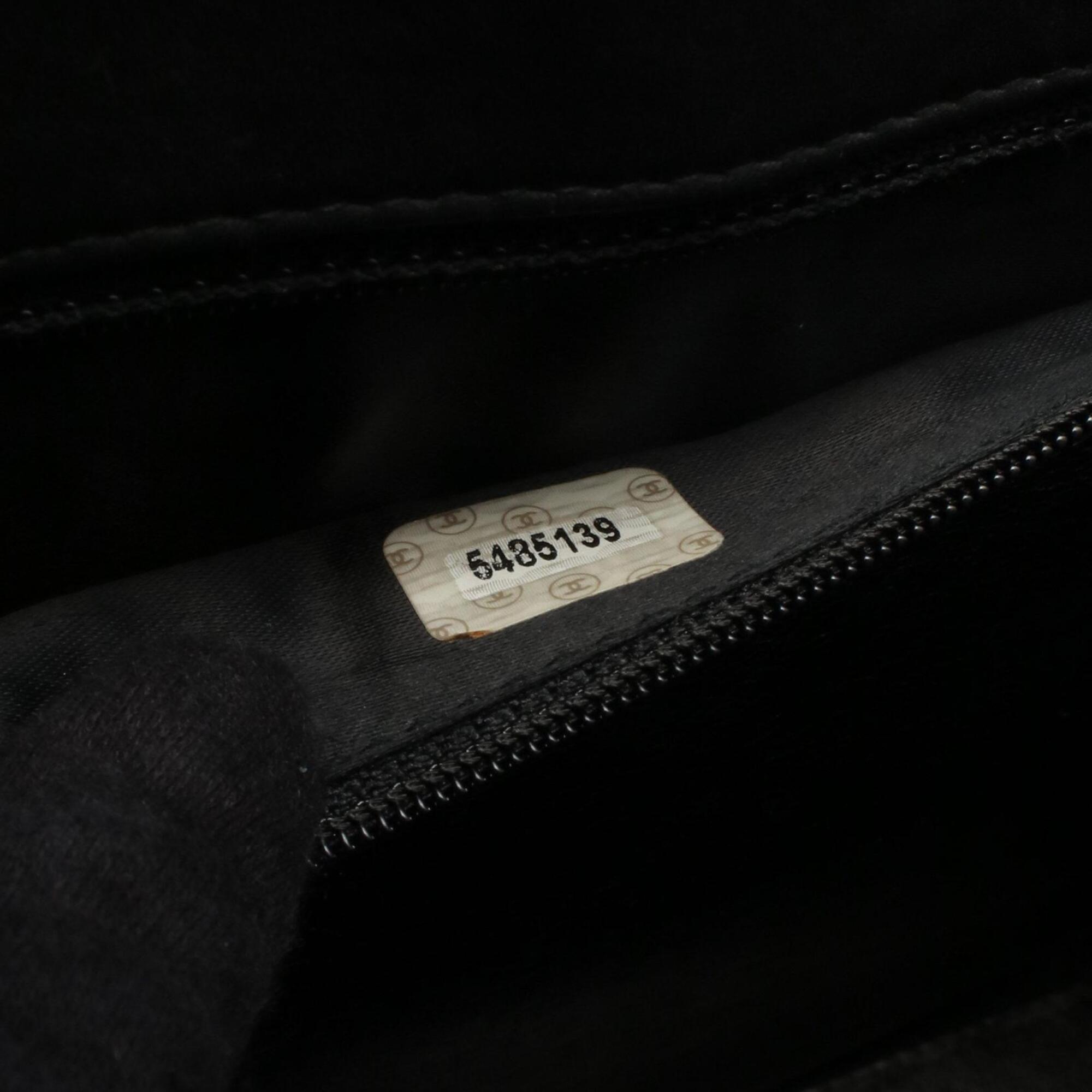 Chanel Black Leather Handbag (Pre-Owned)
