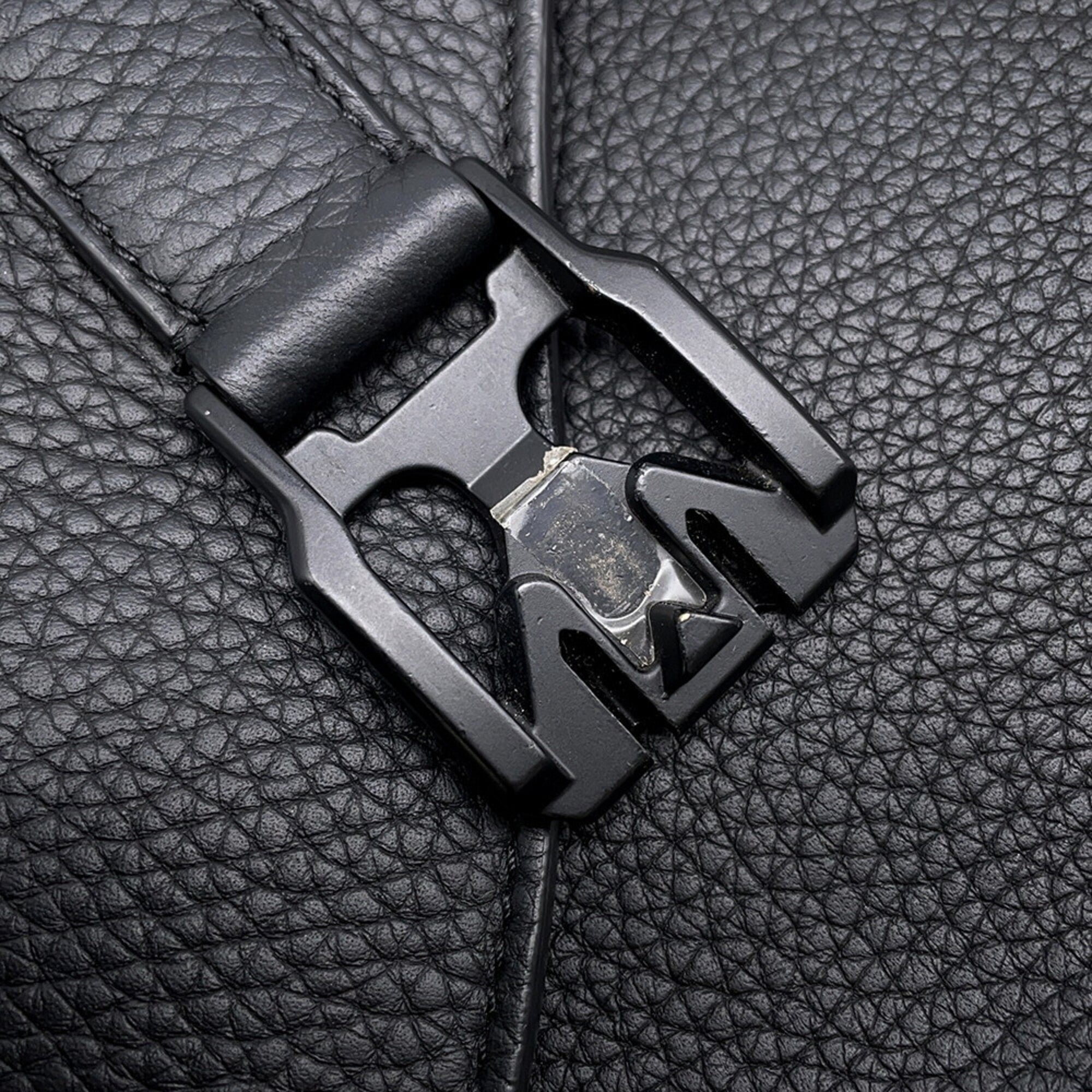 Christian Dior Black Leather Handbag Shoulder Bag (Pre-Owned)