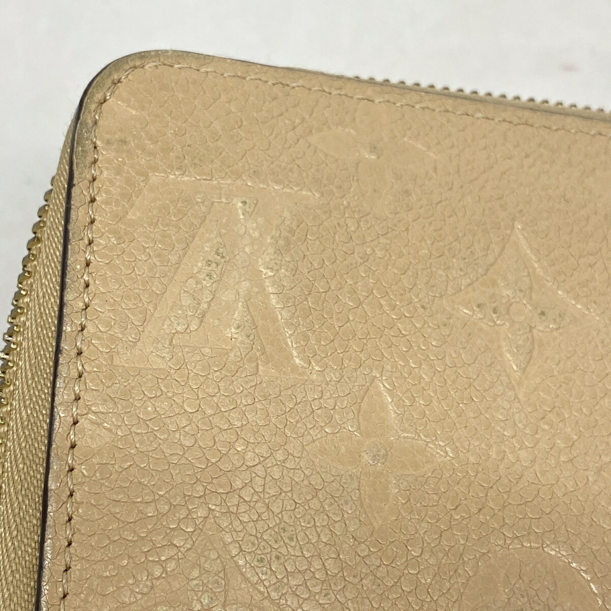 Louis Vuitton Beige Long Wallet (Bi-Fold) (Pre-Owned)
