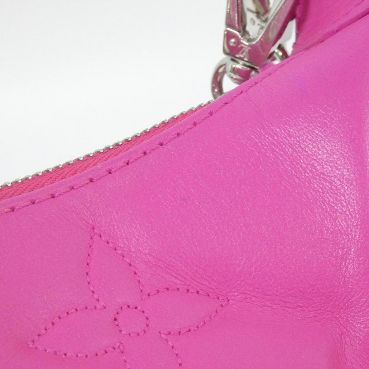 Louis Vuitton Pink Leather Shoulder Bag (Pre-Owned)