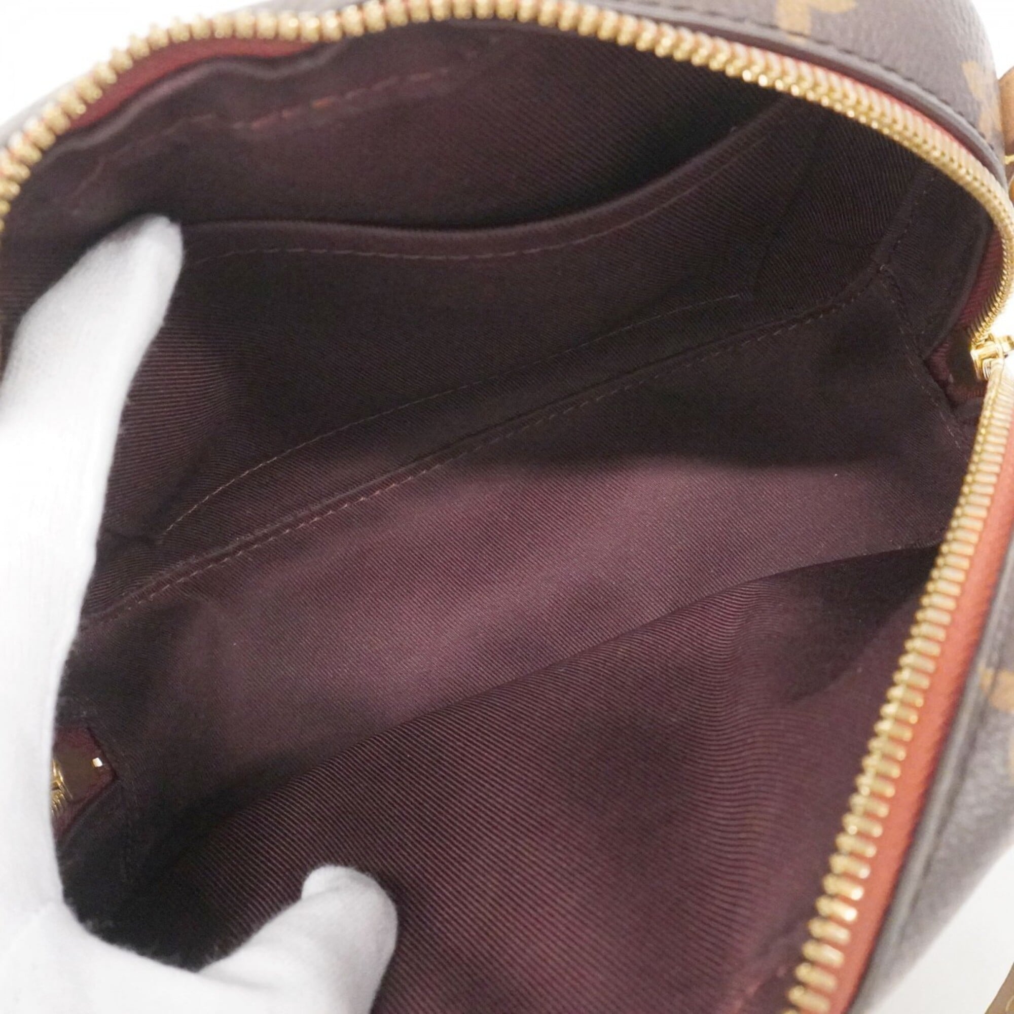 Louis Vuitton Brown Shoulder Bag (Pre-Owned)