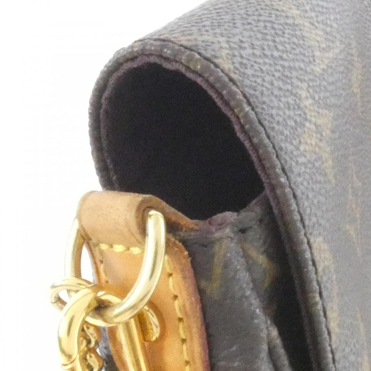 Louis Vuitton Marron Coated Canvas Shoulder Bag (Pre-Owned)