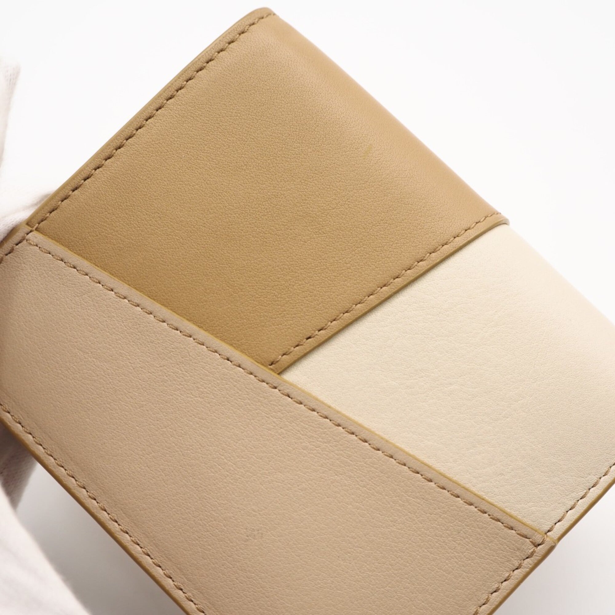 Loewe Beige Leather Wallet (Bi-Fold) (Pre-Owned)