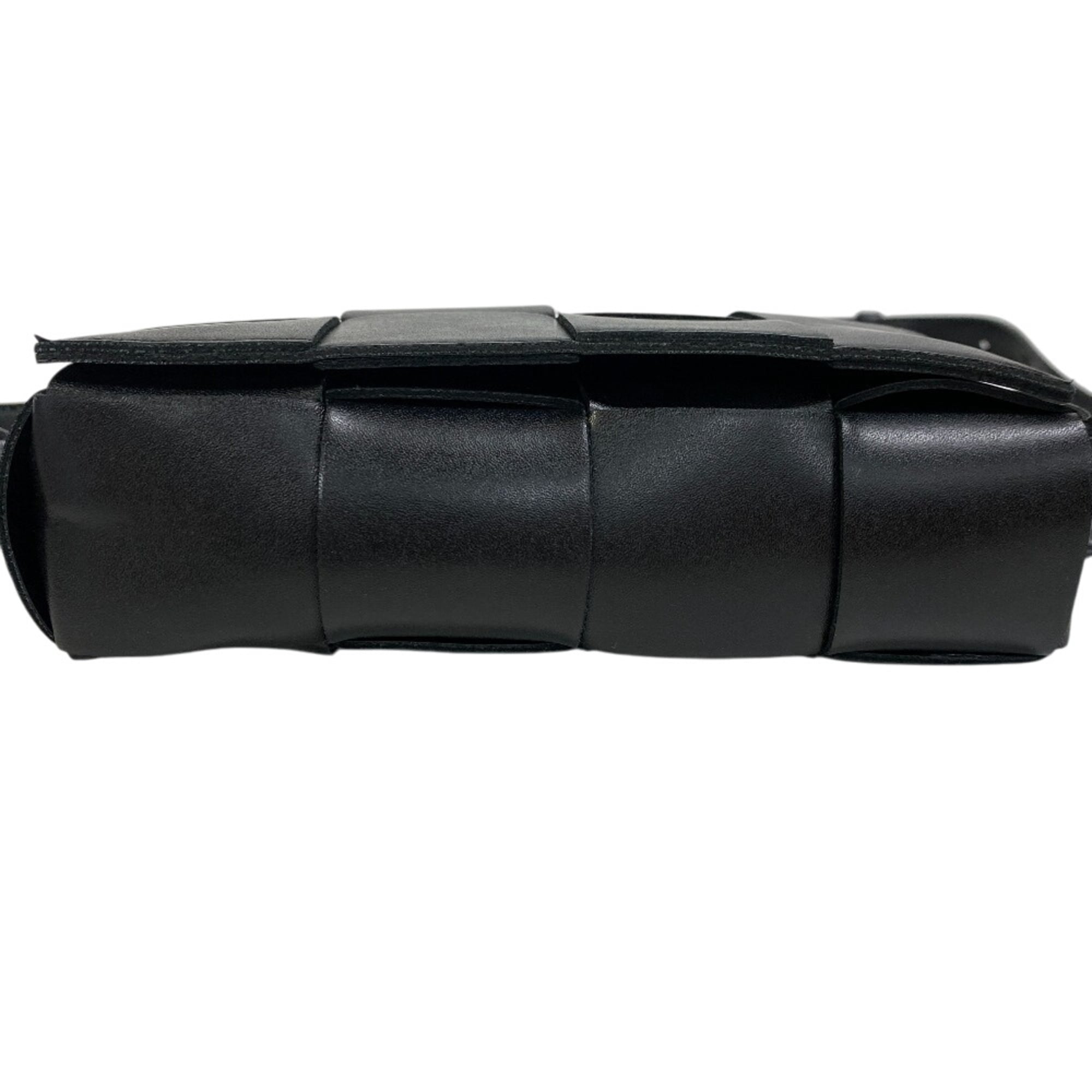 Bottega Veneta Black Leather (Pre-Owned)