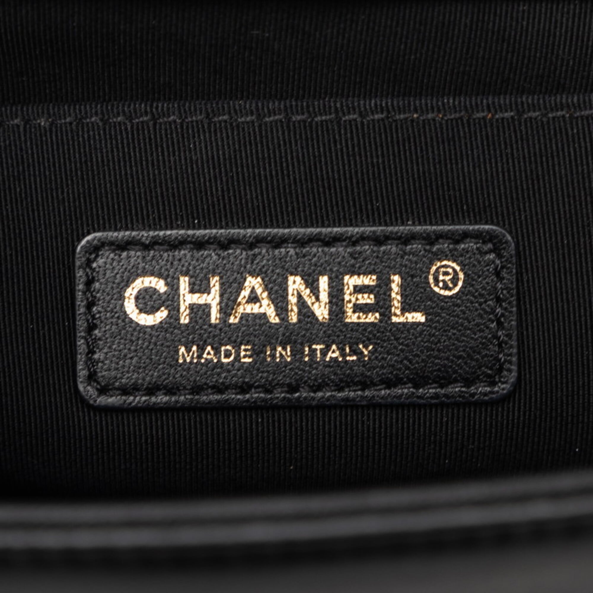 Chanel Matelasse Black Multi-Color Leather Shoulder Bag (Pre-Owned)
