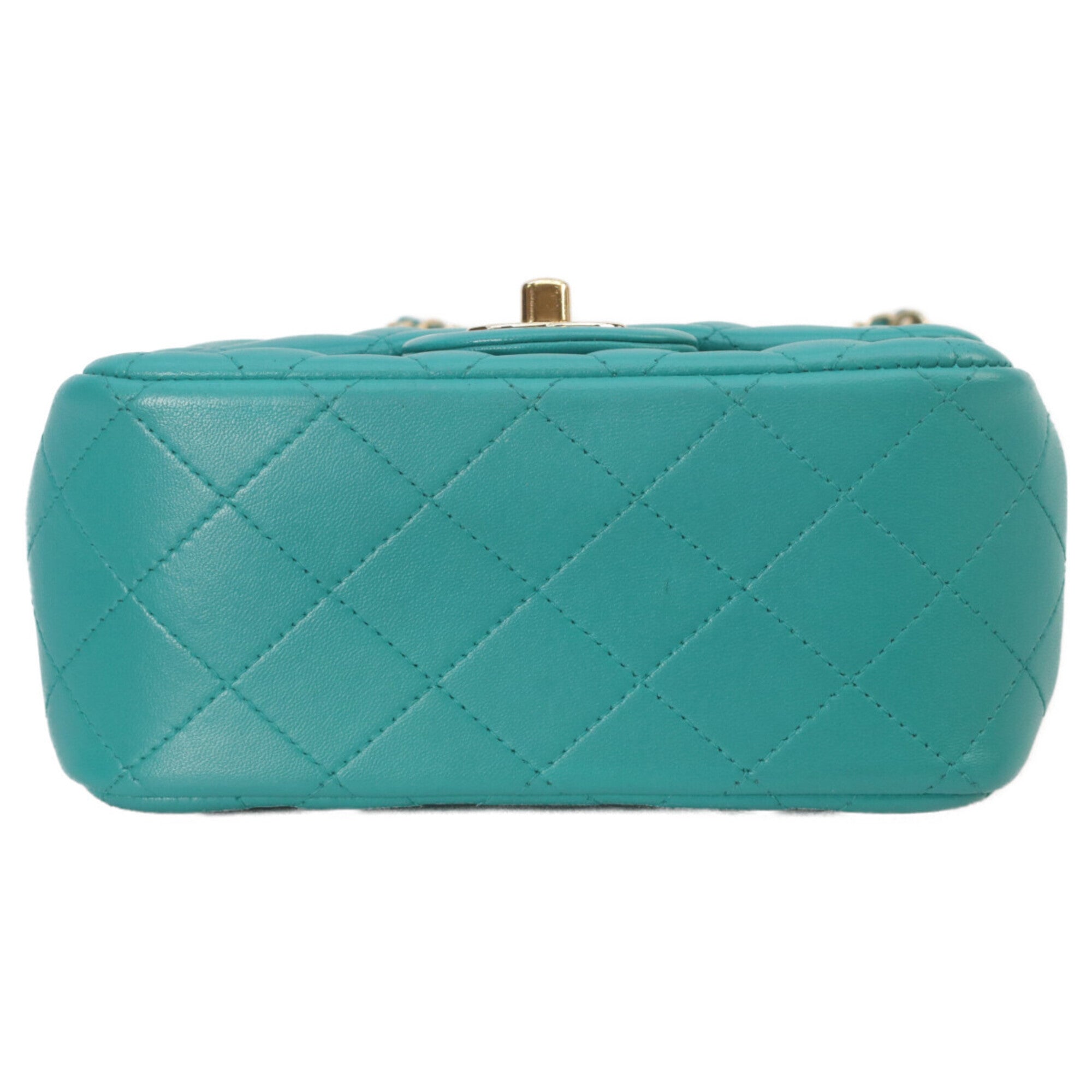 Chanel Emerald Green Leather Shoulder Bag (Pre-Owned)