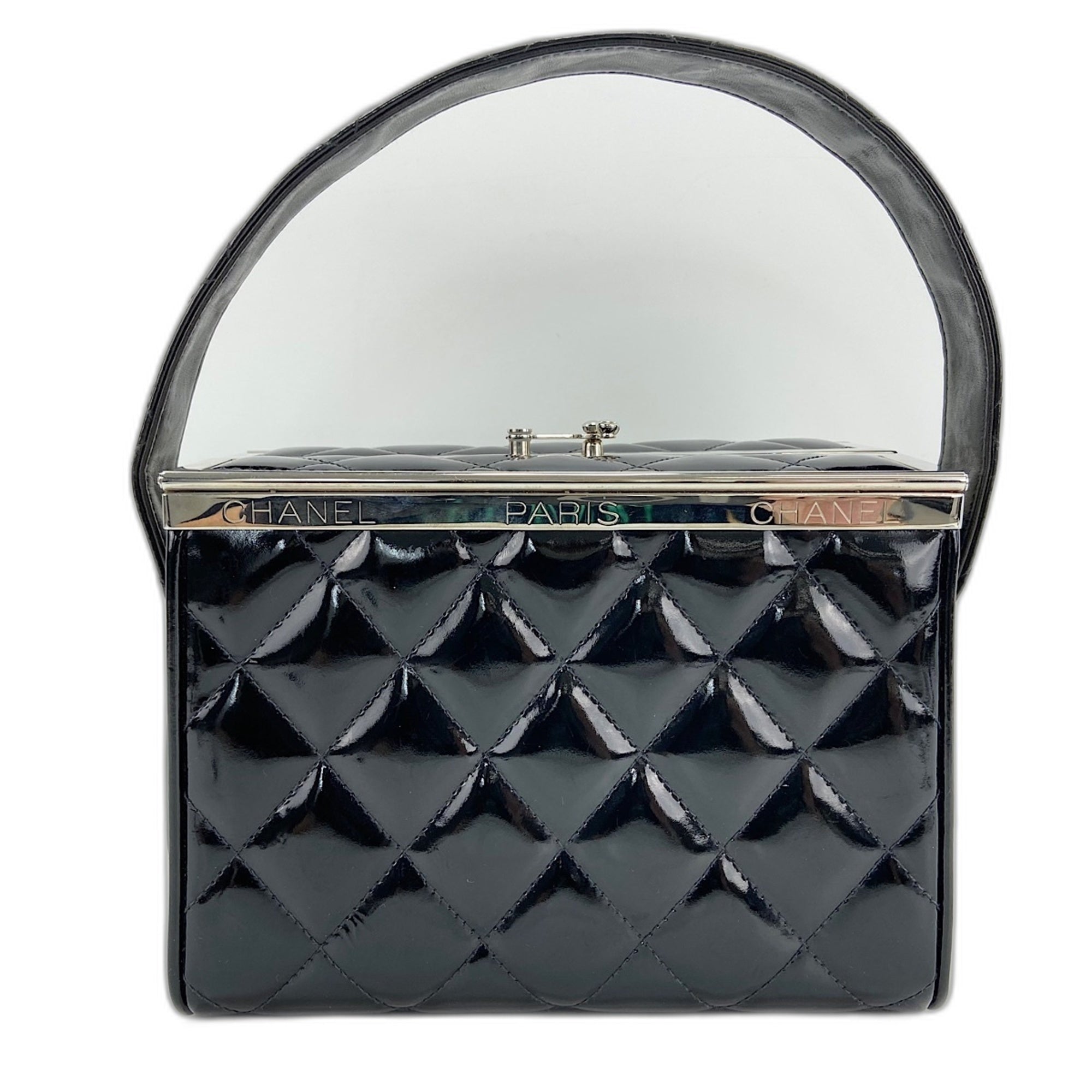 Chanel Matelasse Black Leather Handbag (Pre-Owned)
