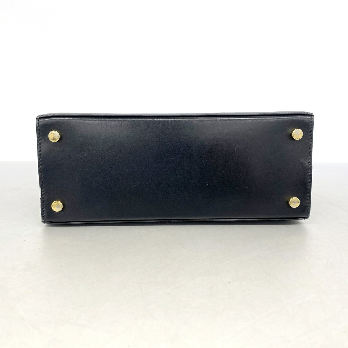 Salvatore Ferragamo Black Leather Handbag (Pre-Owned)