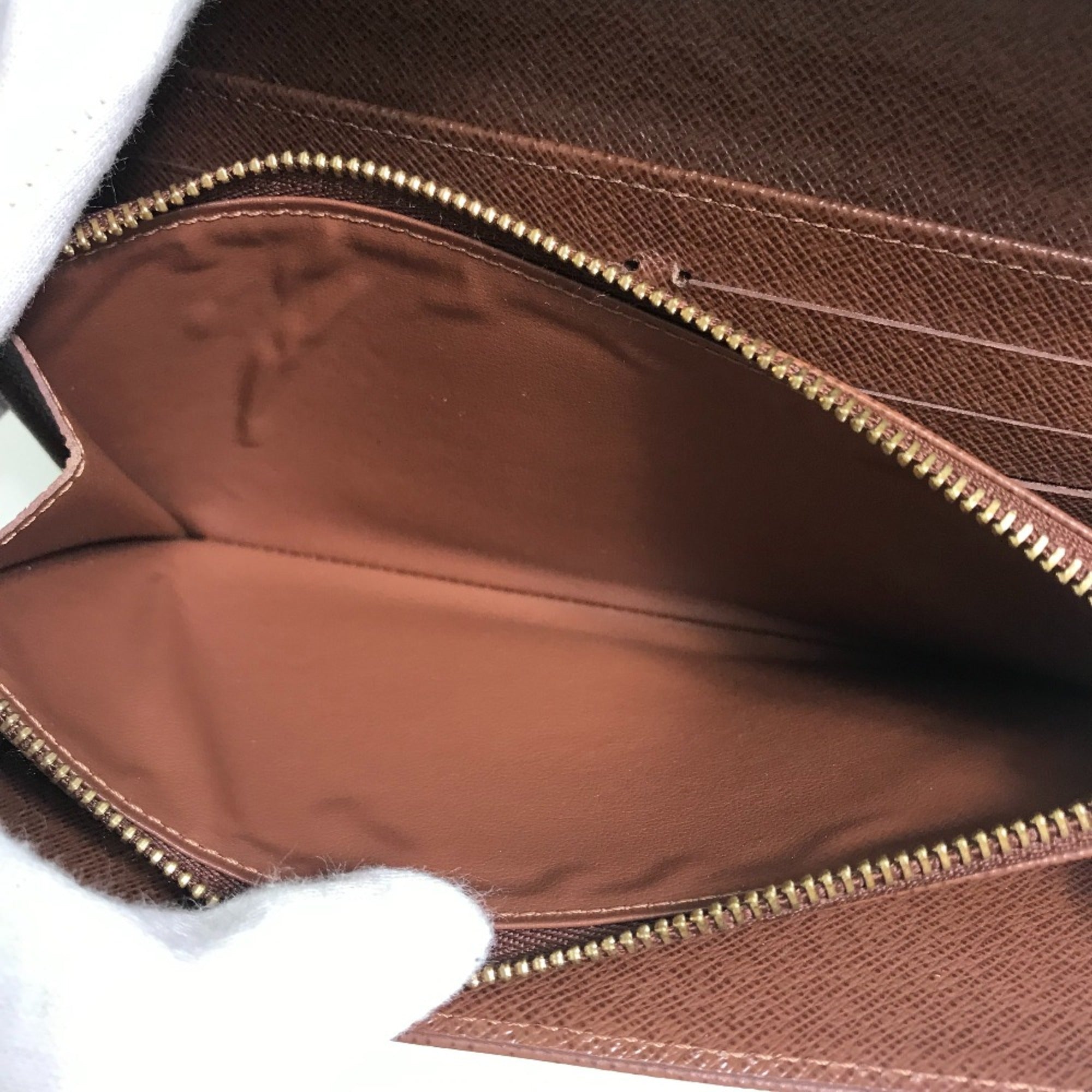 Louis Vuitton Brown Other Long Wallet (Bi-Fold) (Pre-Owned)
