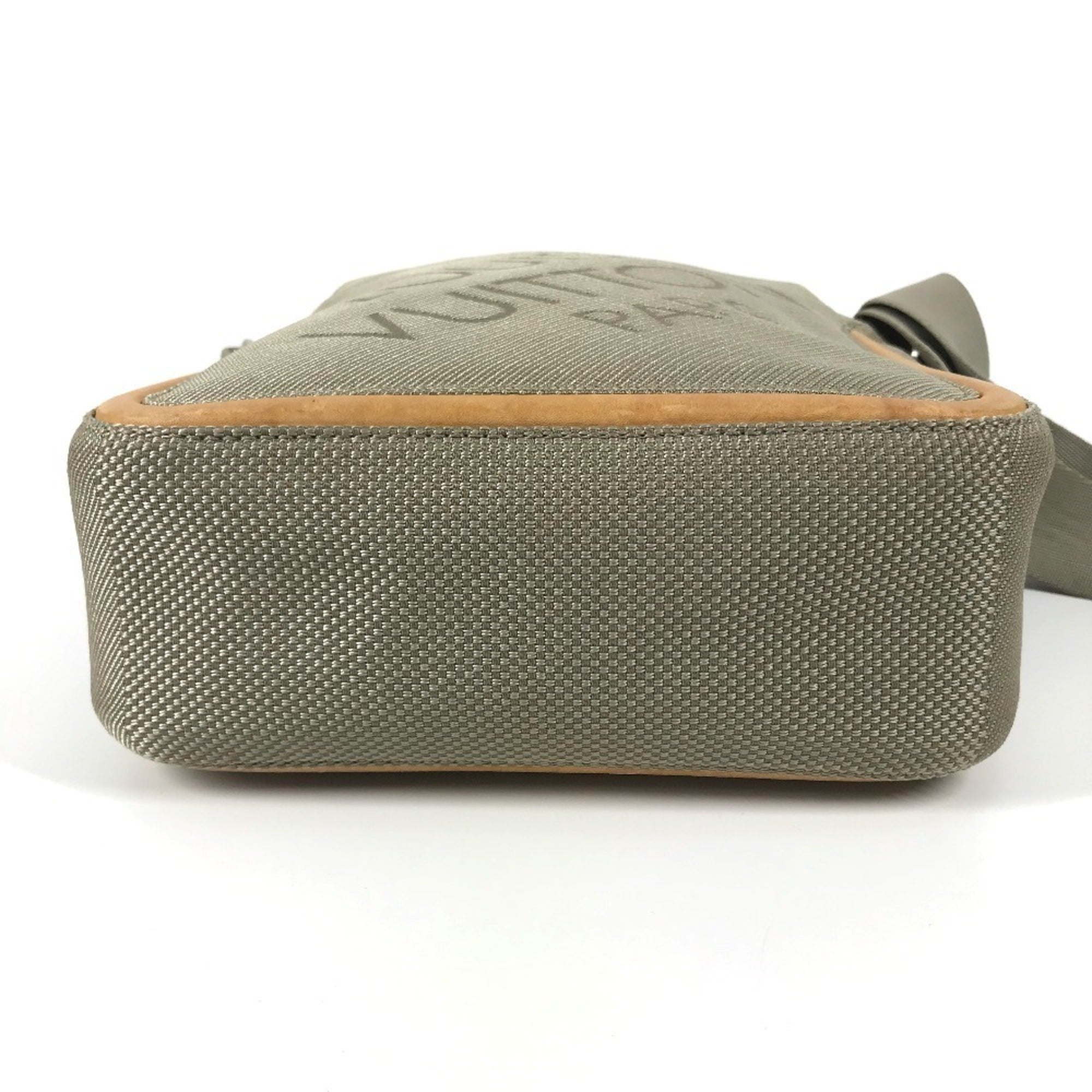 Louis Vuitton Gray Sable Damier Geant Canvas Pochette Shoulder Bag (Pre-Owned)