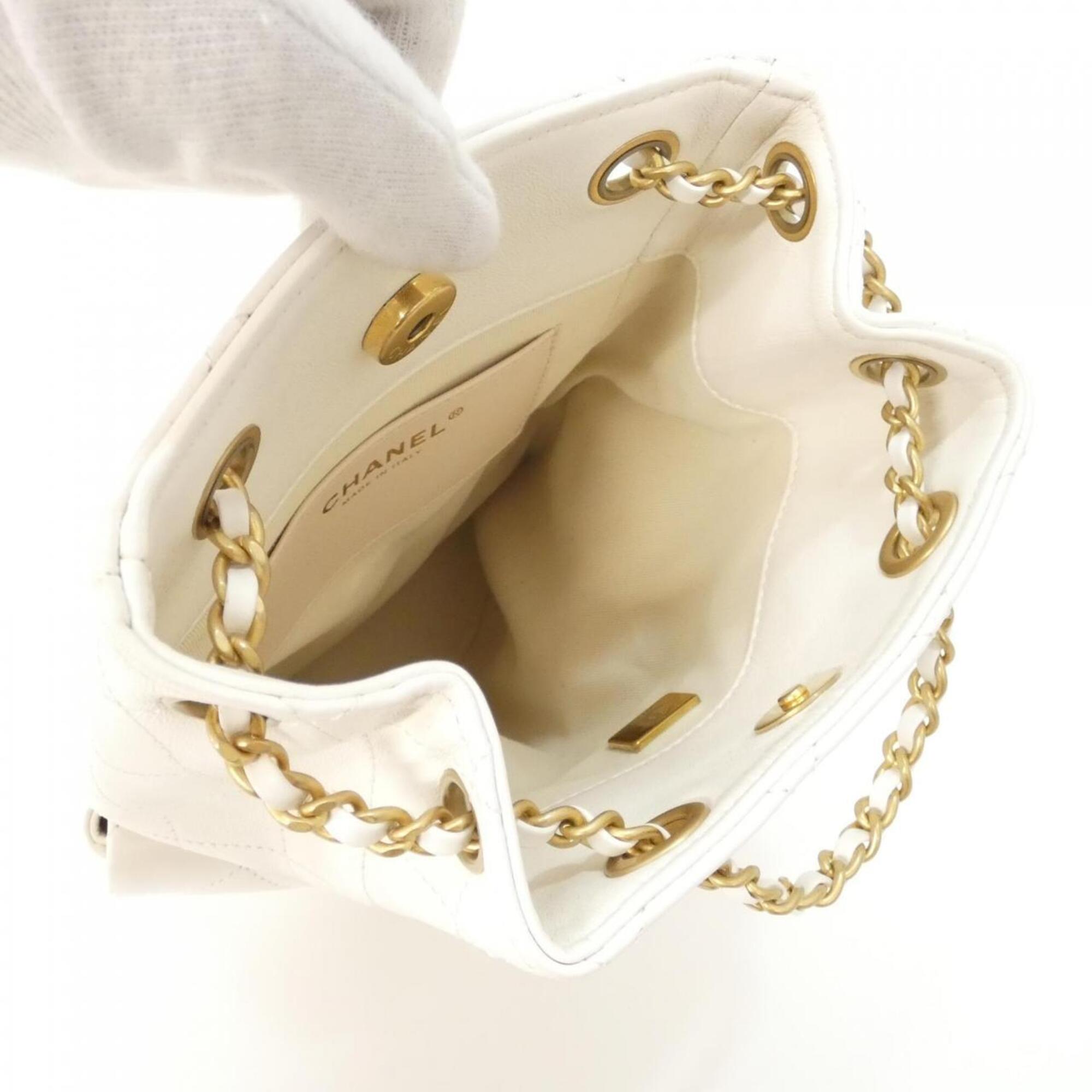 Chanel White Leather Backpack (Pre-Owned)