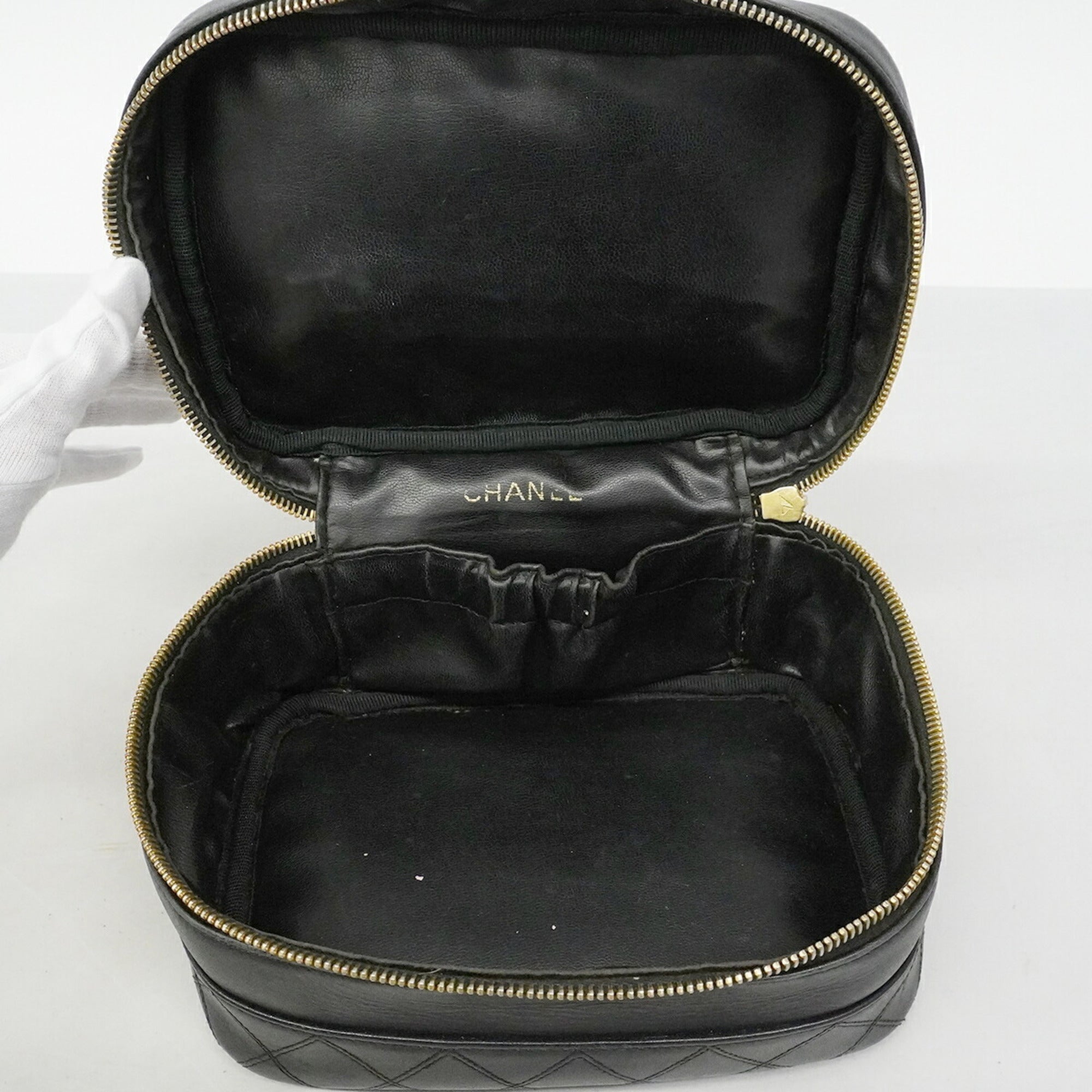 Chanel Black Leather Vanity Bag (Pre-Owned)