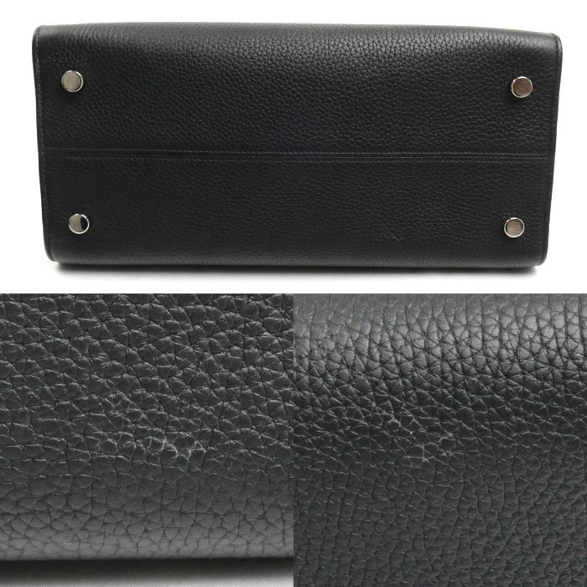 Christian Dior Black Leather Shoulder Bag (Pre-Owned)