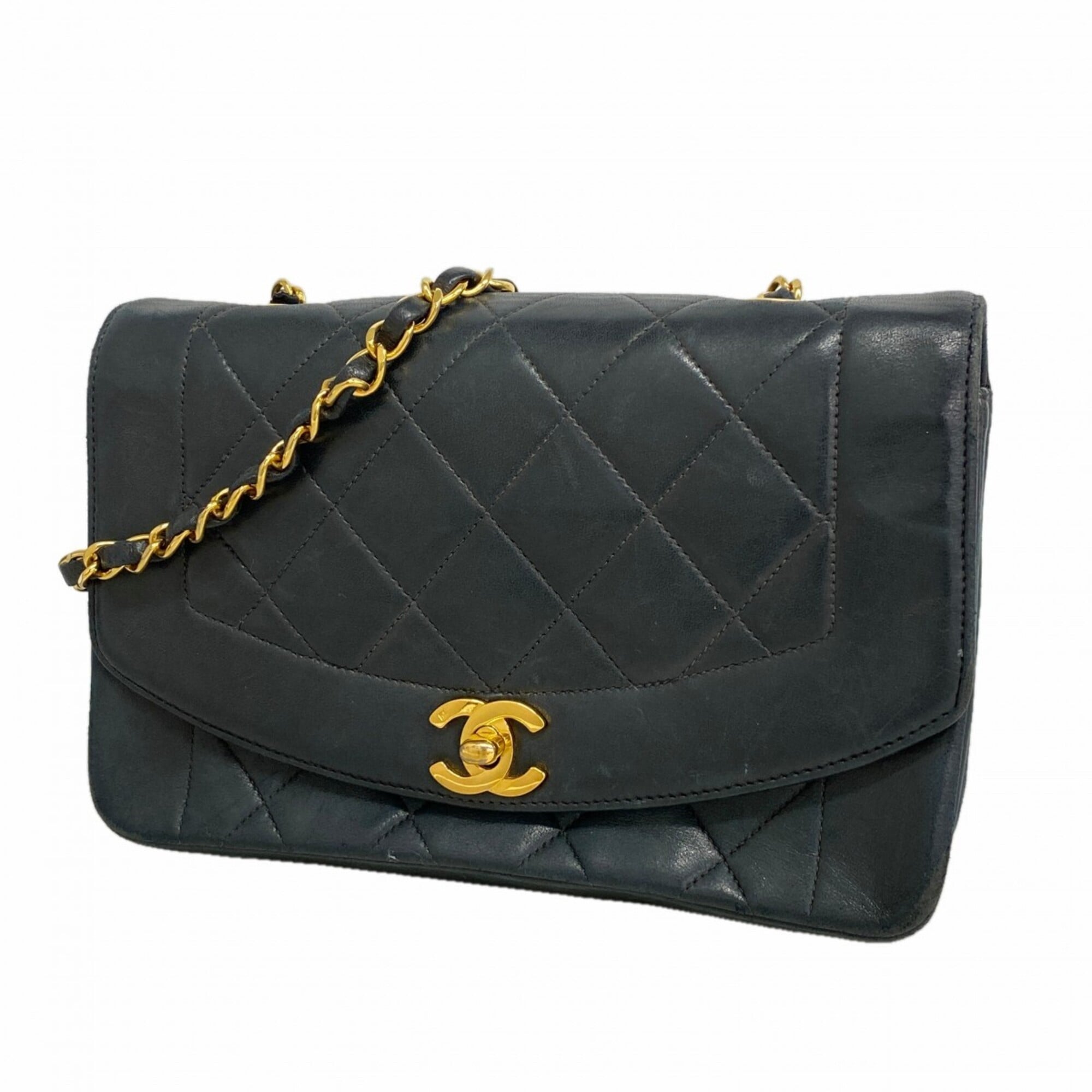 Chanel Black Leather Shoulder Bag (Pre-Owned)