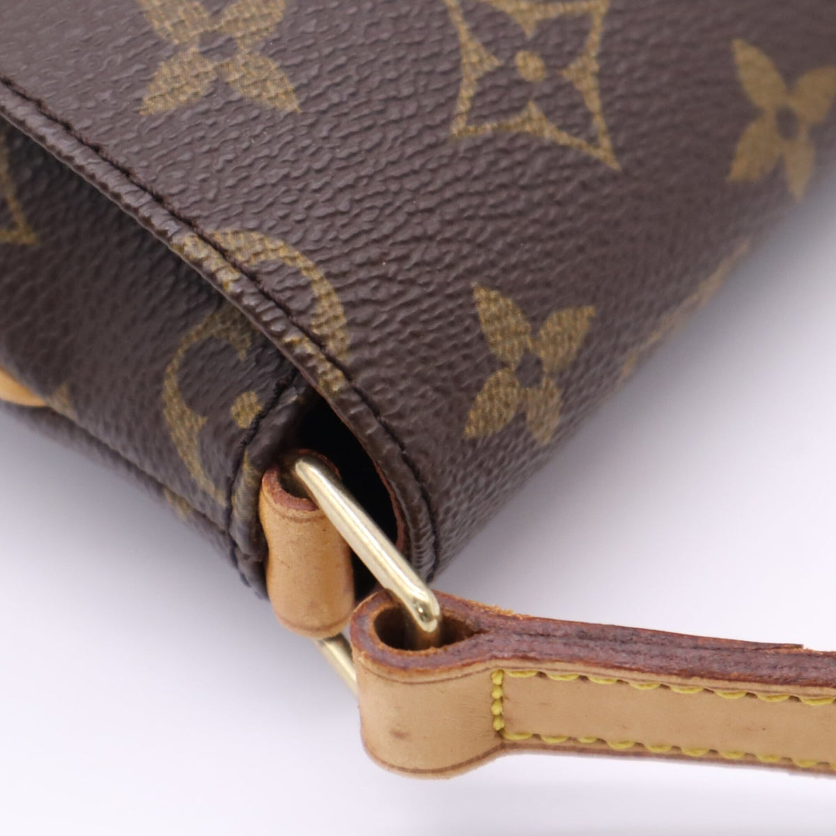 Louis Vuitton Beige Brown Coated Canvas Leather Shoulder Bag (Pre-Owned)