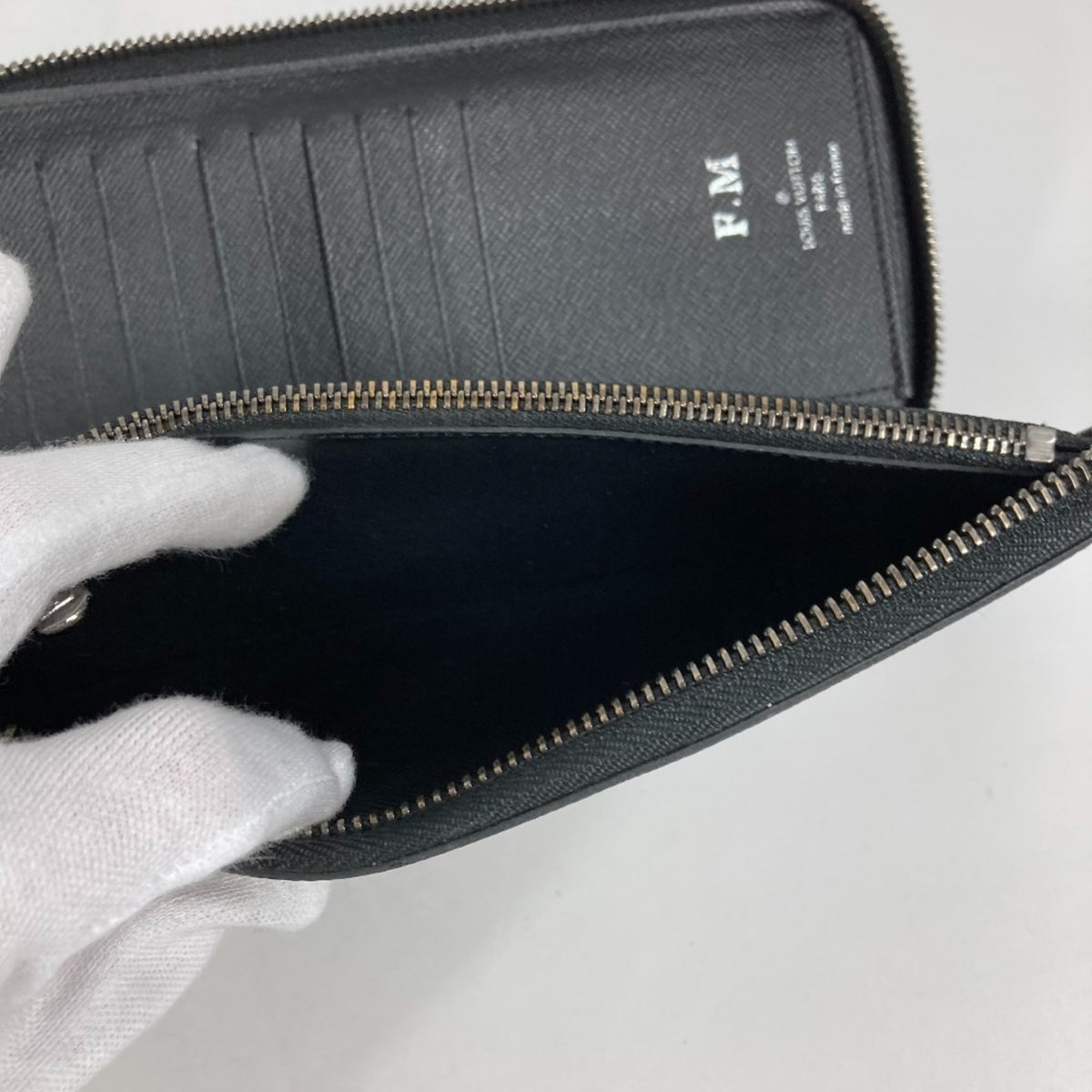 Louis Vuitton Monogram Eclipse Black Monogram Eclipse Long Wallet (Bi-Fold) (Pre-Owned)