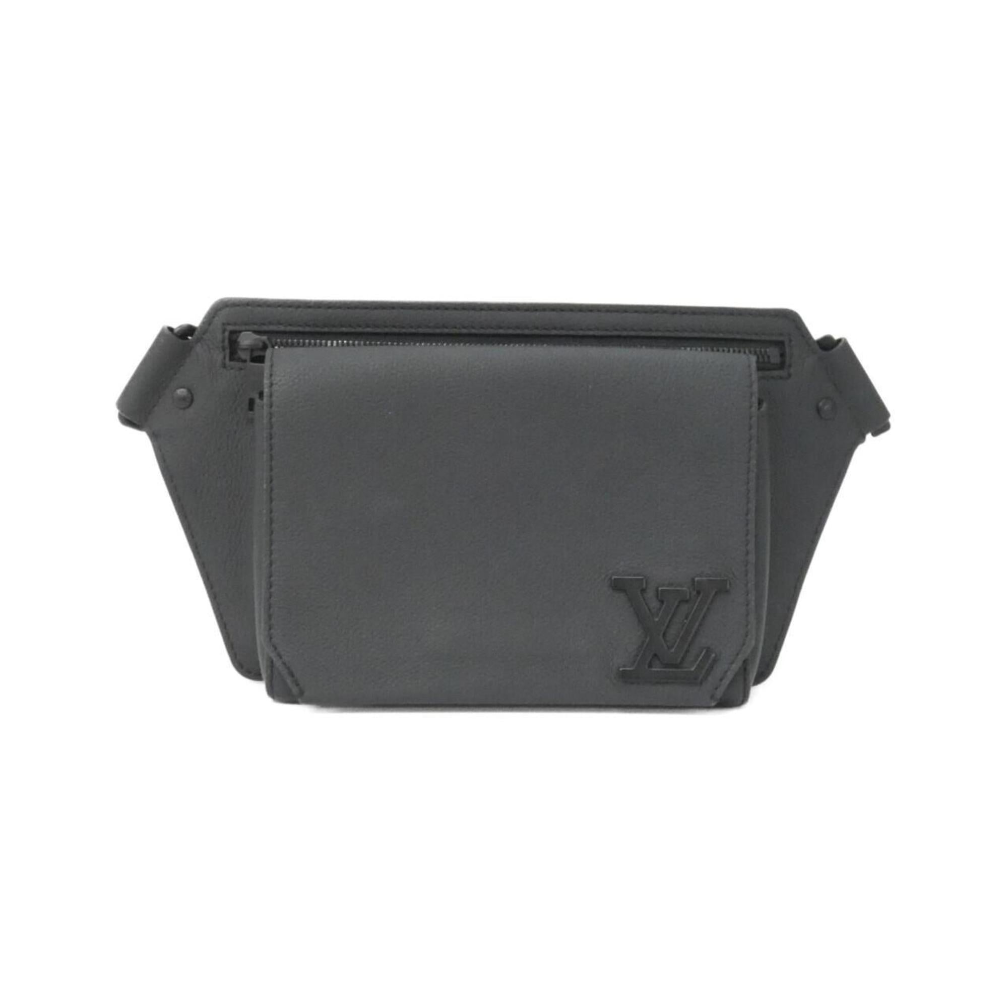 Louis Vuitton Black Leather Shoulder Bag (Pre-Owned)