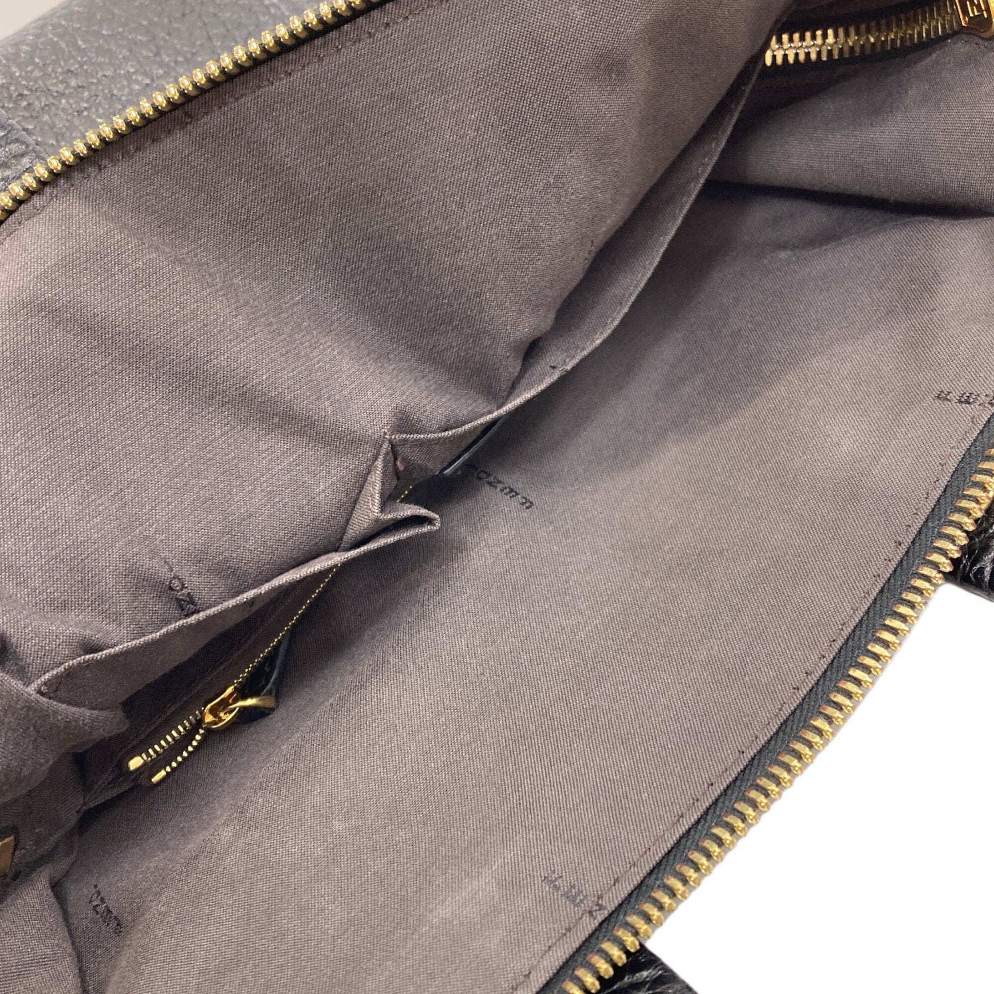 Fendi Chameleon Black Leather Tote Bag (Pre-Owned)