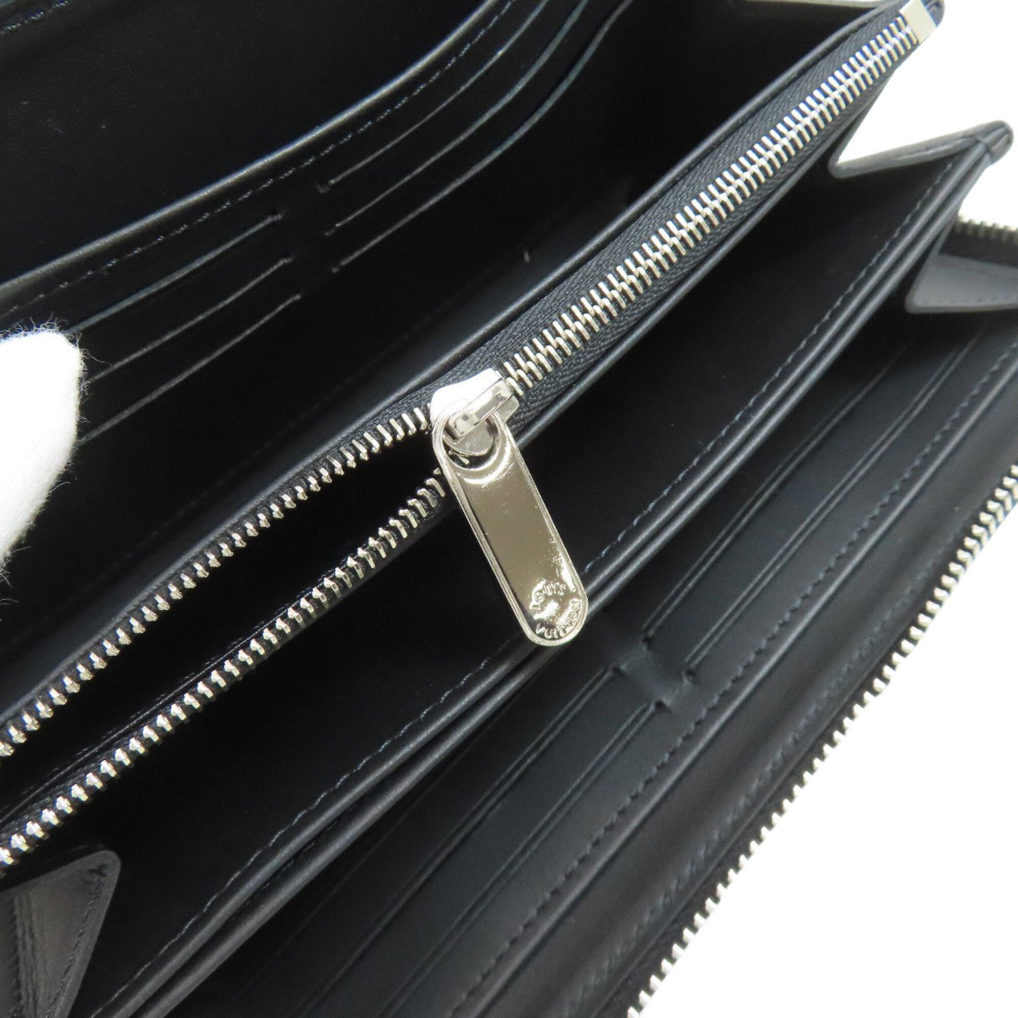 Louis Vuitton Mahina Noir Mahina Leather Long Wallet (Bi-Fold) (Pre-Owned)
