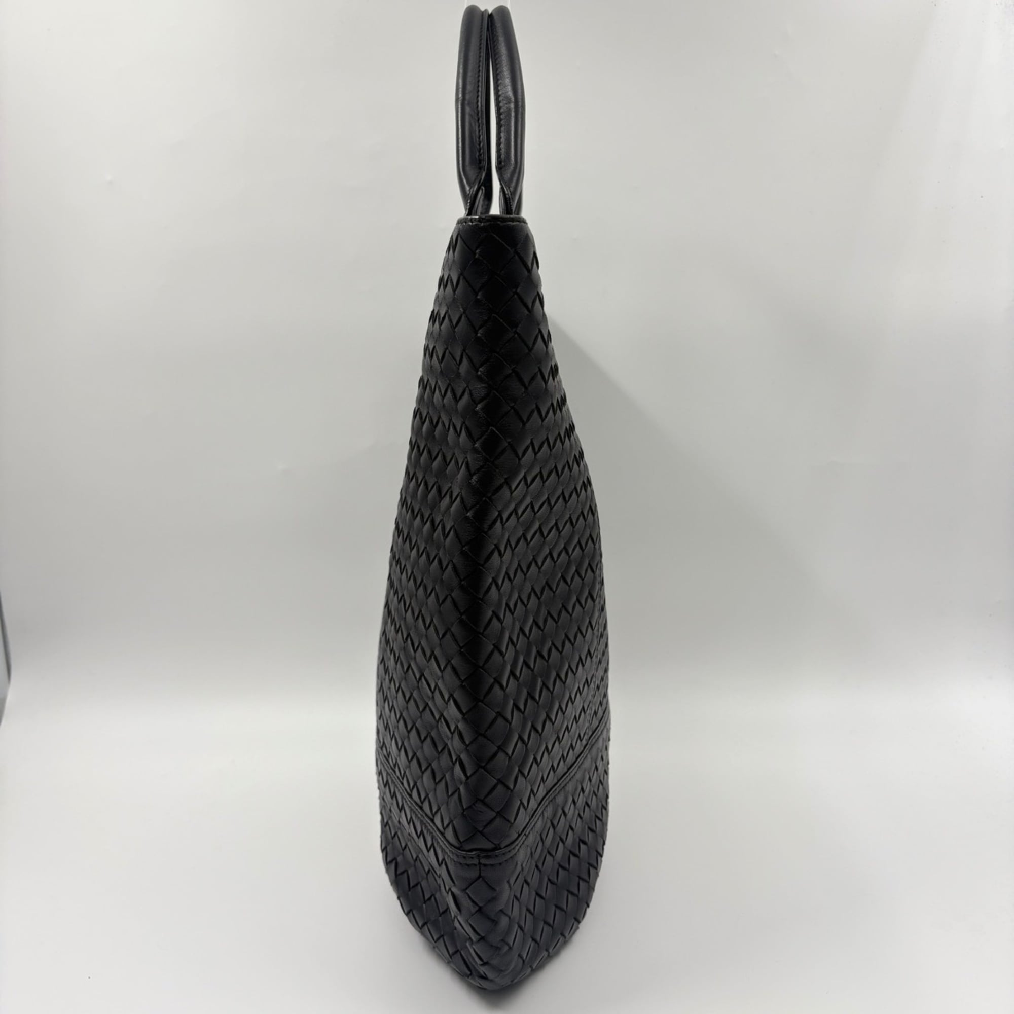 Bottega Veneta Black Tote Bag (Pre-Owned)