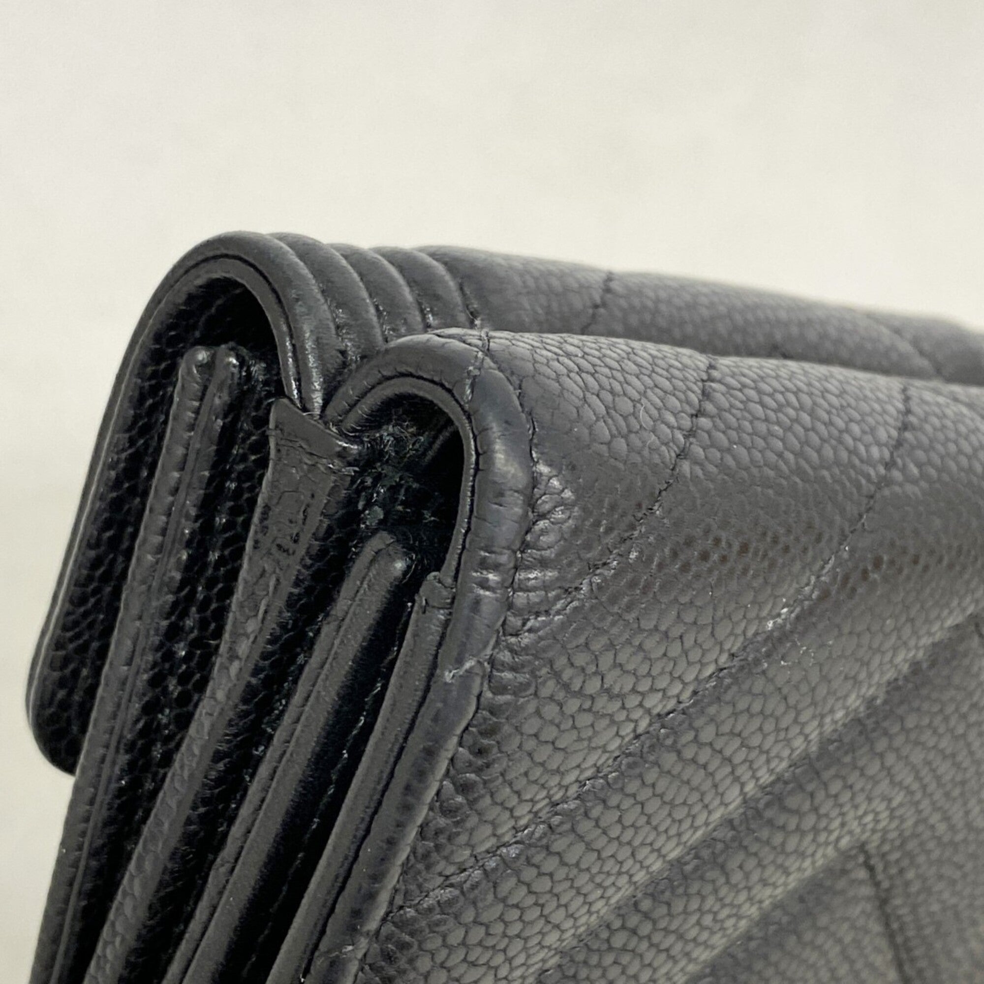 Chanel Black Grained Calfskin Wallet (Tri-Fold) (Pre-Owned)