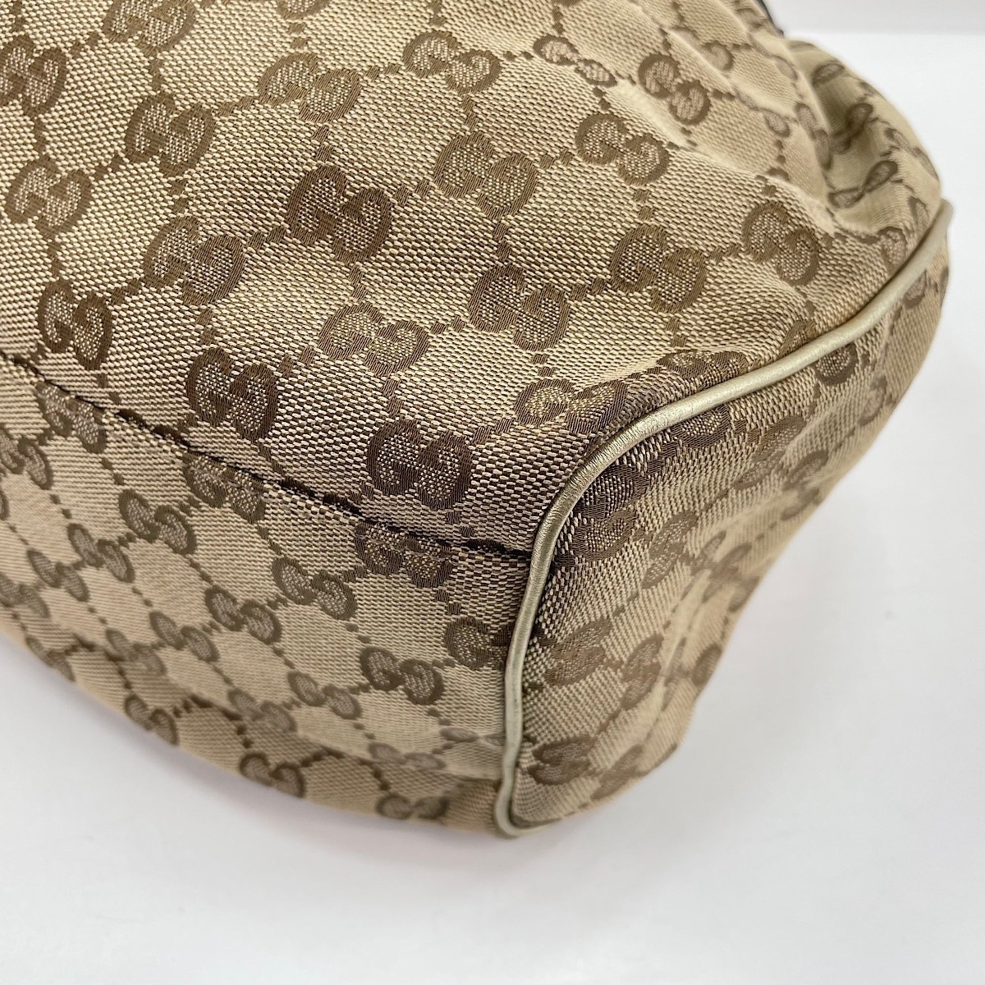 Gucci Beige Handbag (Pre-Owned)