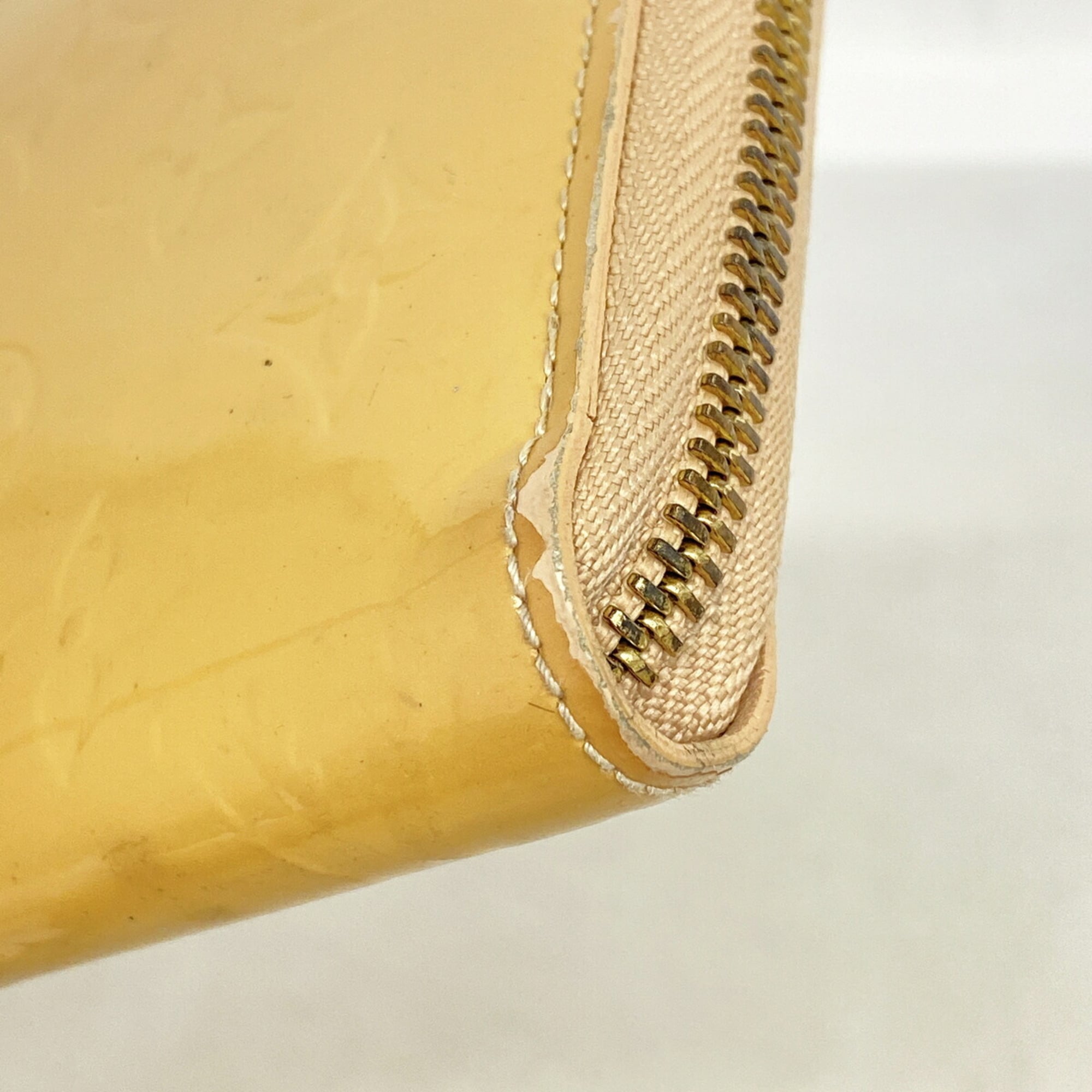Louis Vuitton Rose Florentin Long Wallet (Bi-Fold) (Pre-Owned)