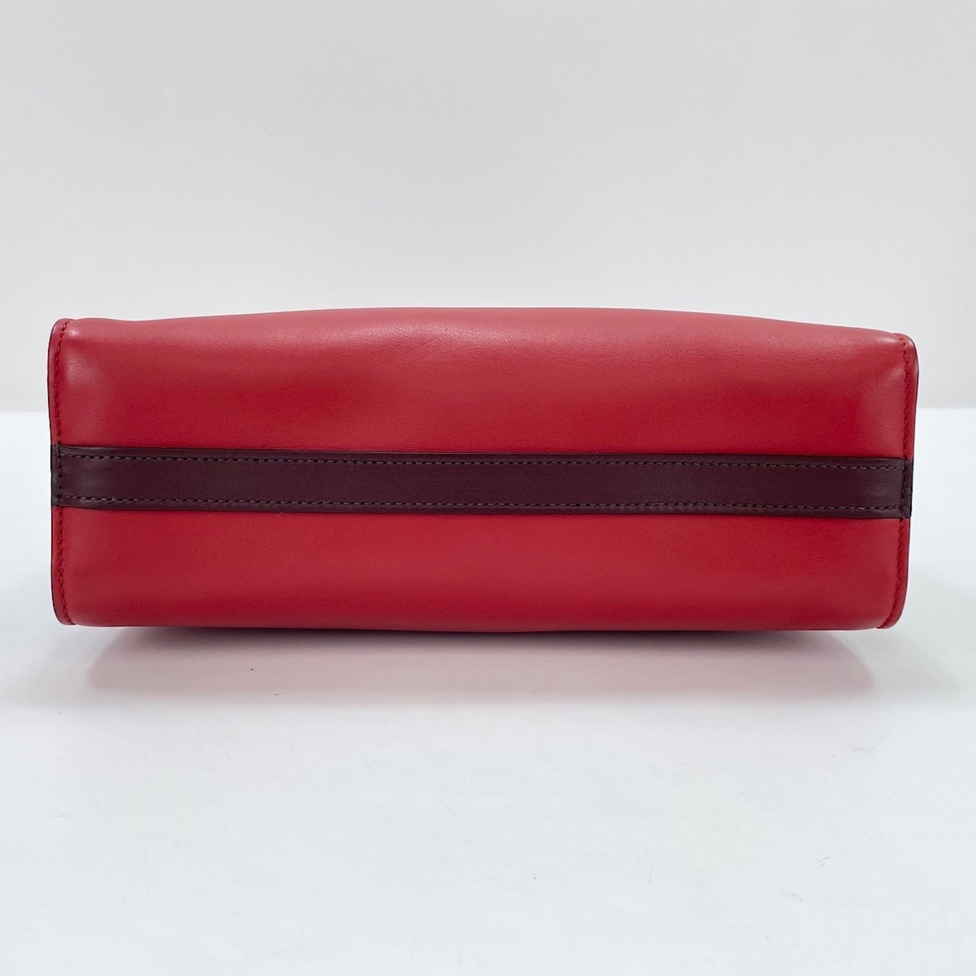 Prada Red Color Leather Shoulder Bag (Pre-Owned)