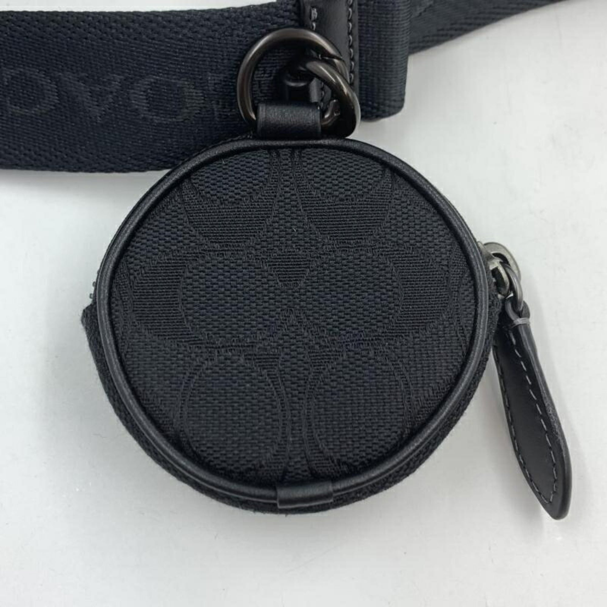 Coach Black Shoulder Bag (Pre-Owned)