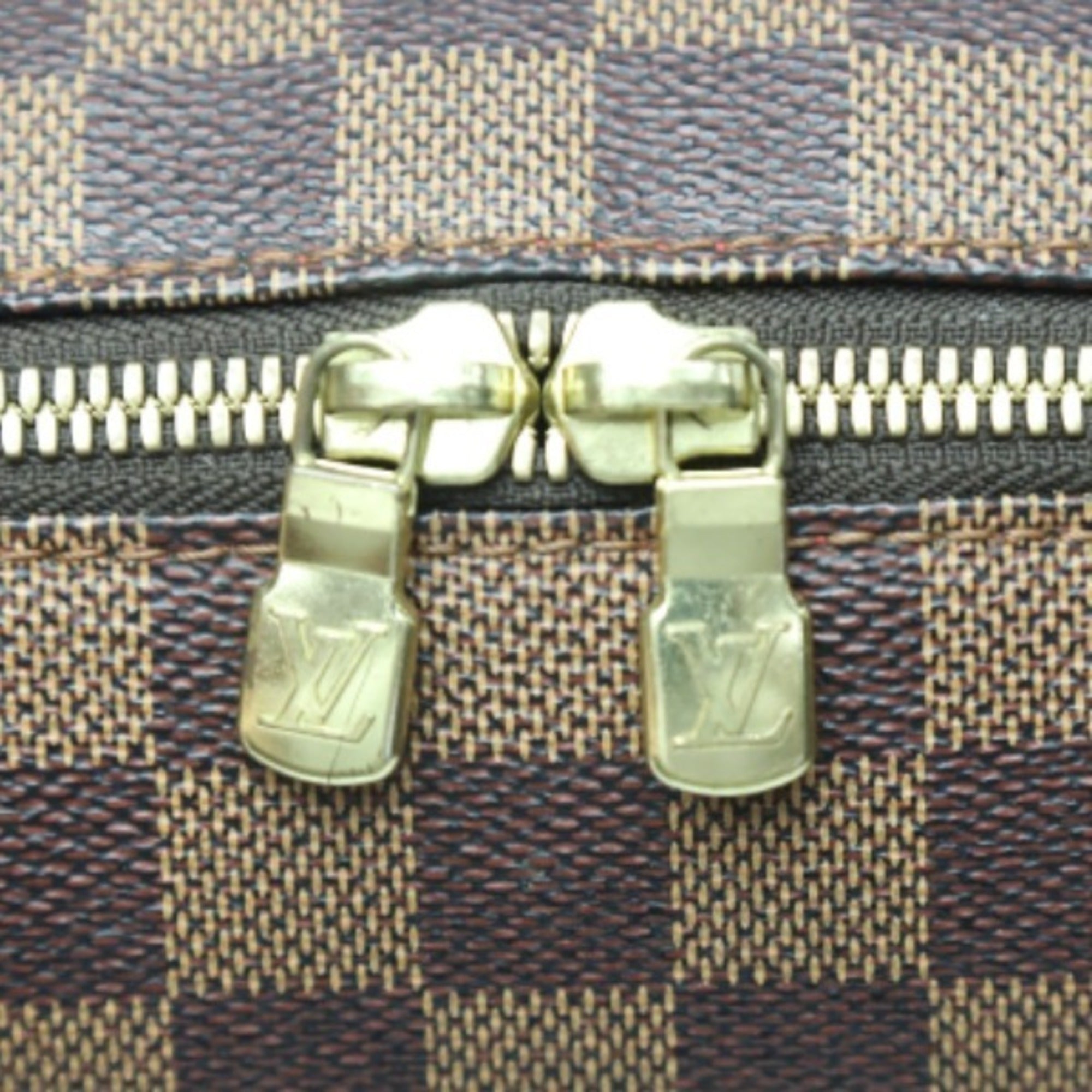 Louis Vuitton Brown Damier Canvas Handbag (Pre-Owned)