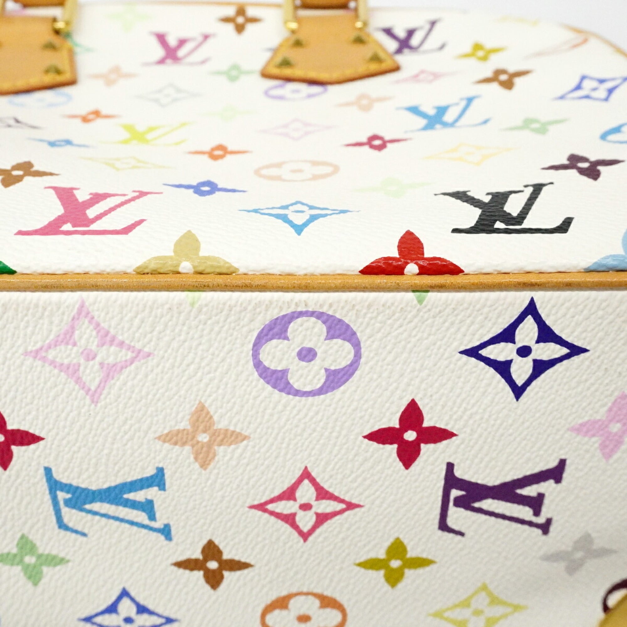 Louis Vuitton Blanc Handbag (Pre-Owned)