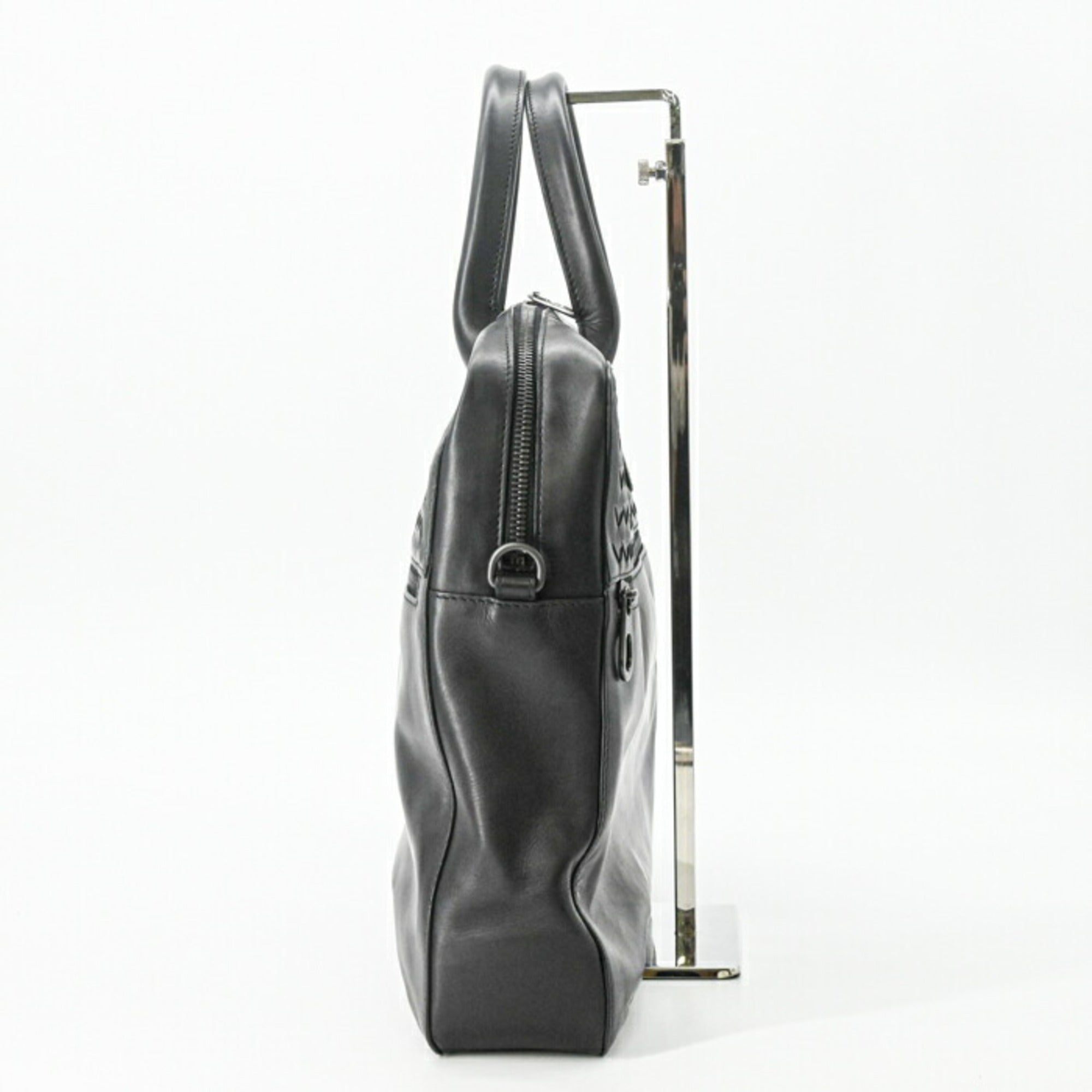 Bottega Veneta Black Intrecciato Leather Shoulder Bag (Pre-Owned)