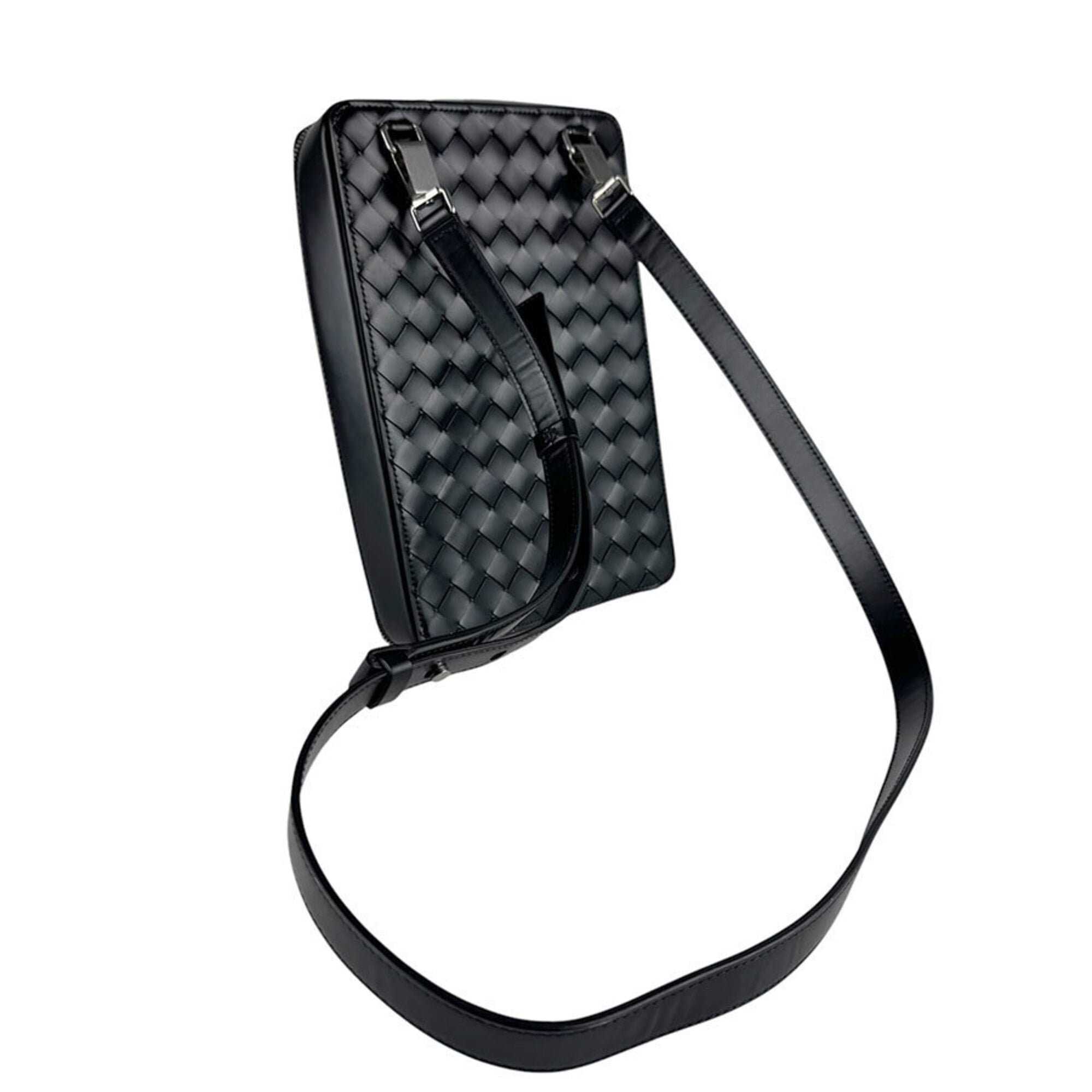 Bottega Veneta Black Leather Shoulder Bag (Pre-Owned)
