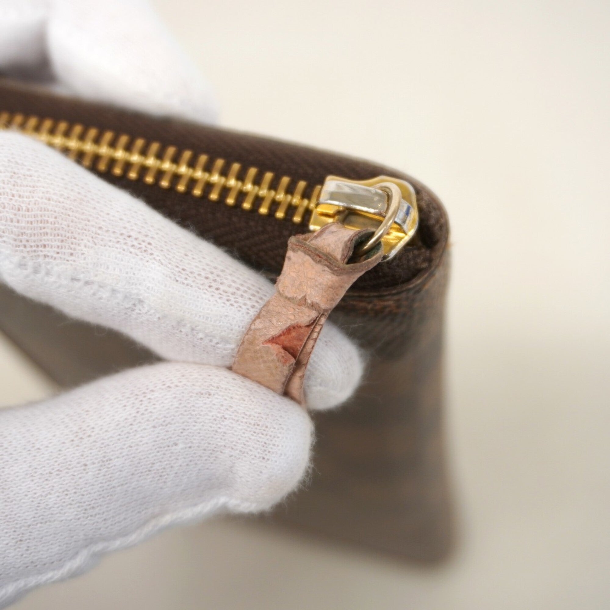 Louis Vuitton Rose Ballerine Long Wallet (Bi-Fold) (Pre-Owned)