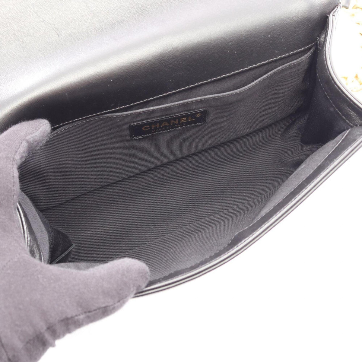 Chanel Black Leather Handbag Shoulder Bag (Pre-Owned)