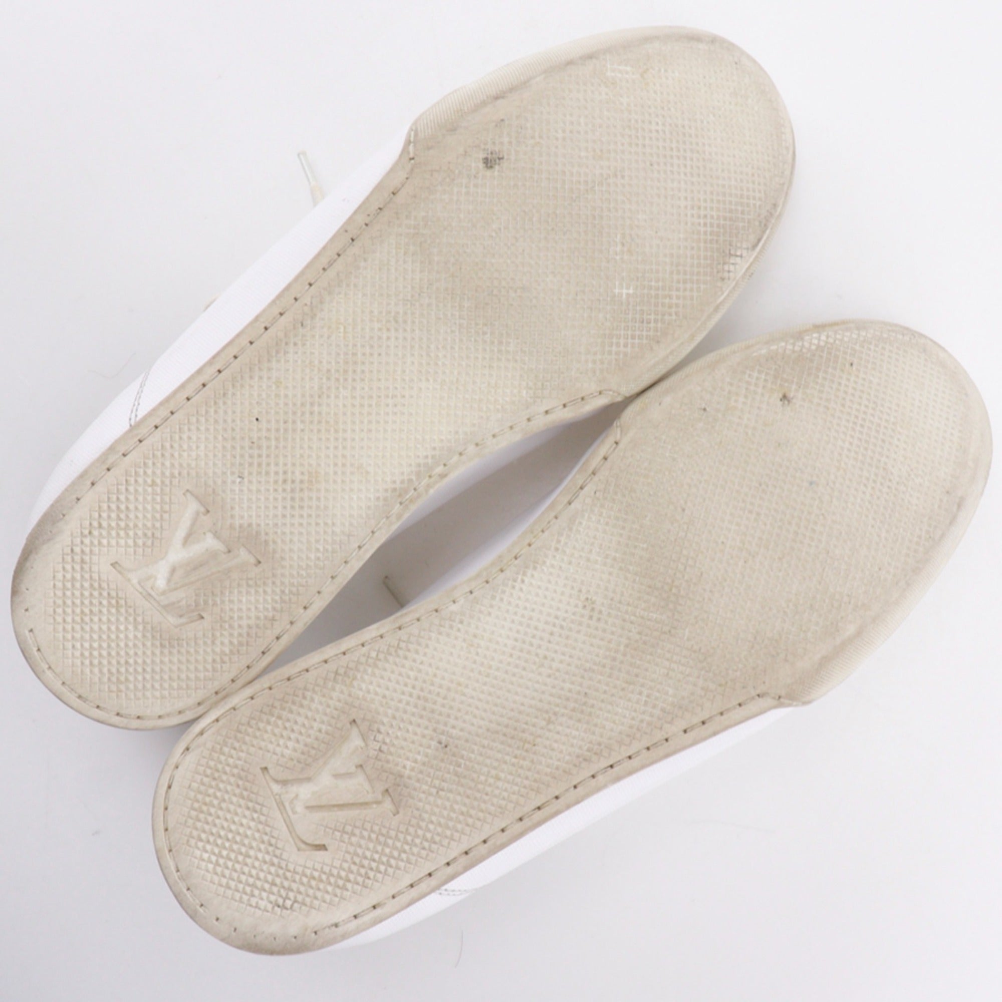 Louis Vuitton White Sneakers (Pre-Owned)