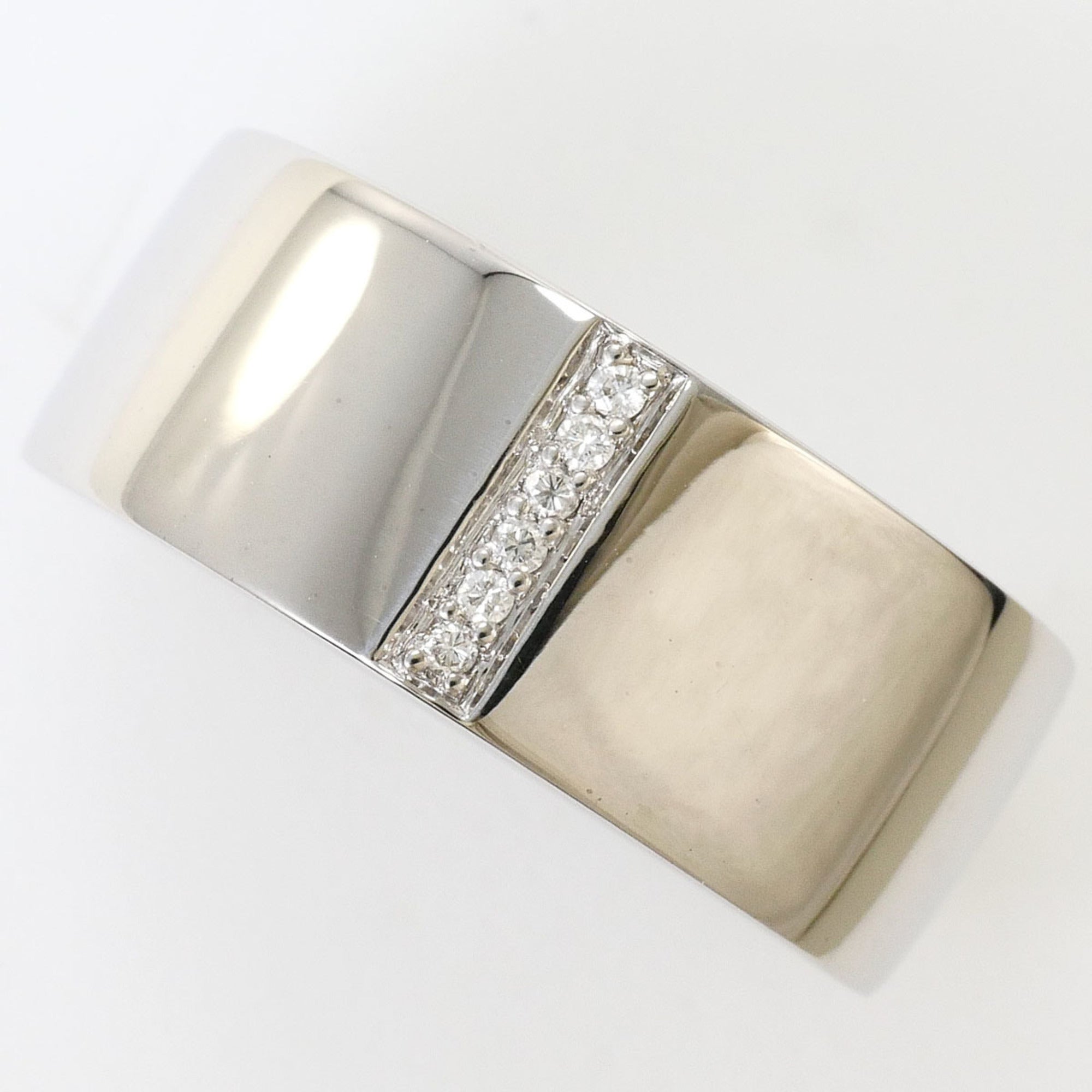 Unbranded White Gold White Gold (18K) Band Ring (Pre-Owned)