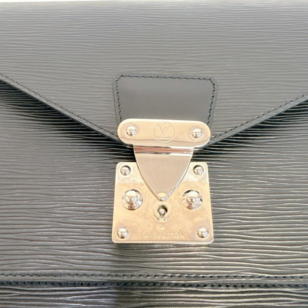 Louis Vuitton Black Epi Leather Shoulder Bag (Pre-Owned)